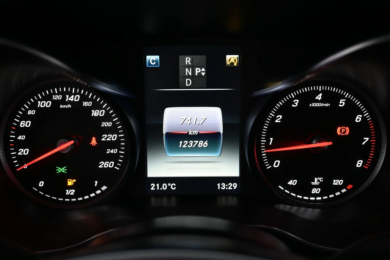 Car Image - 225C9gH1bZ0pofP5wHGUB0