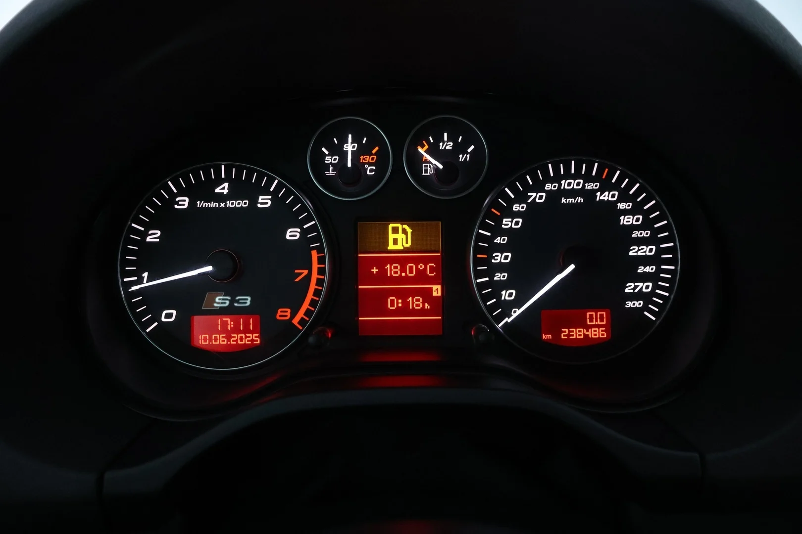 Car Image - 6emSkFMTEPehjv7Fur8AT8