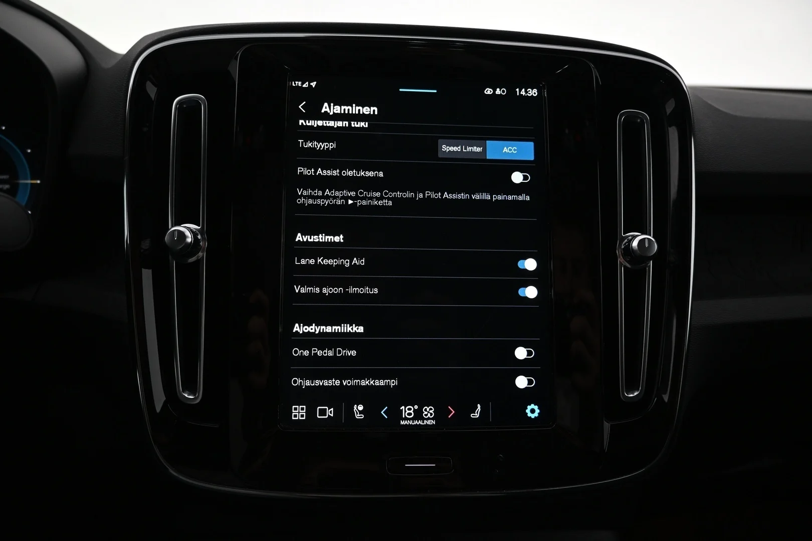 Car Image - xG4PUqfnUjIDeuW6HQeOh