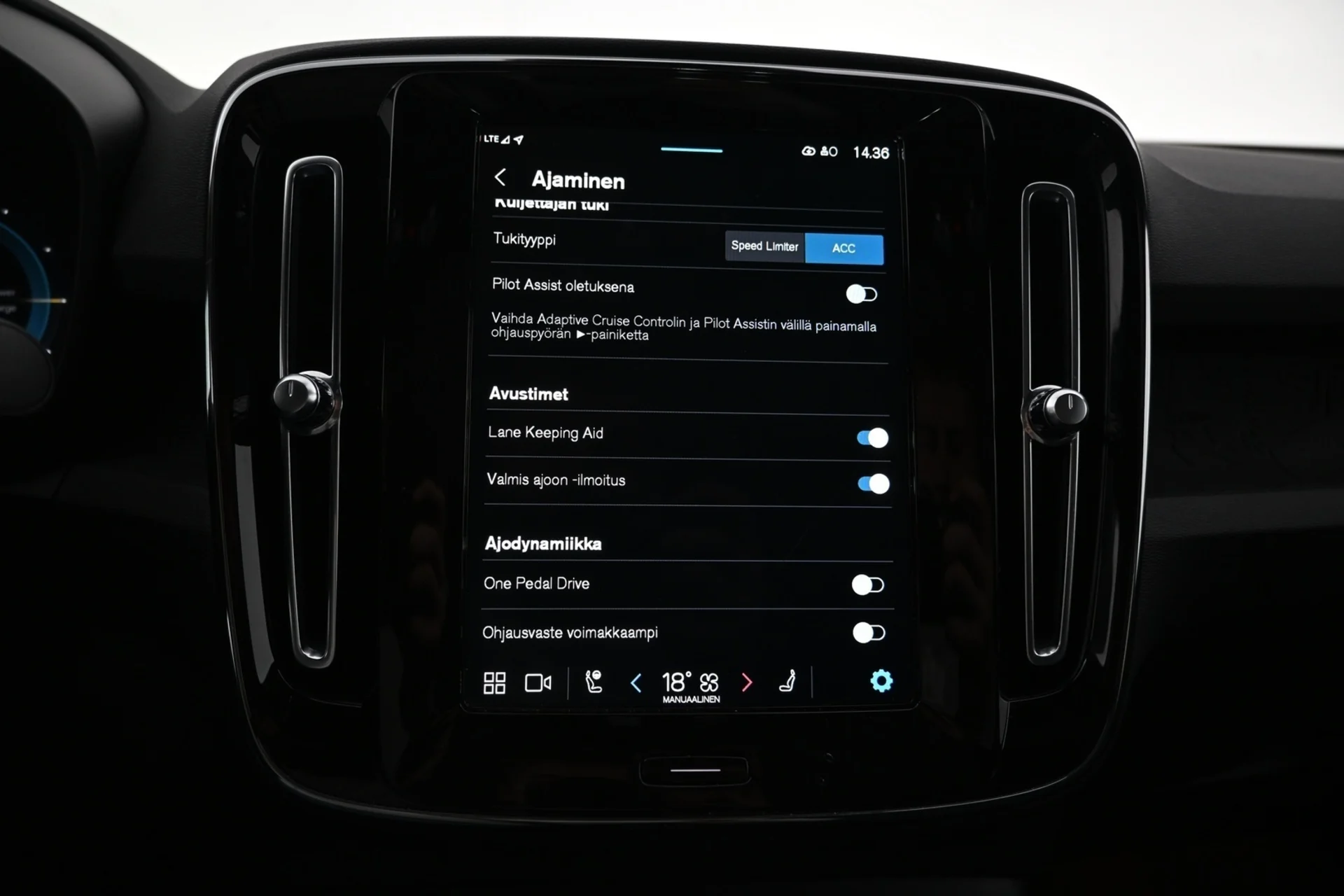 Car Image - xG4PUqfnUjIDeuW6HQeOh