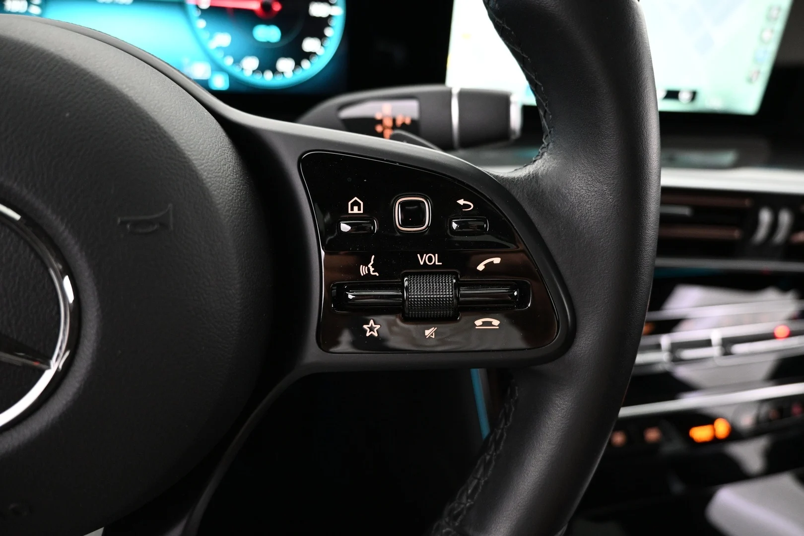 Car Image - 6N3UCpzQ91cmM7sUfzbaw1