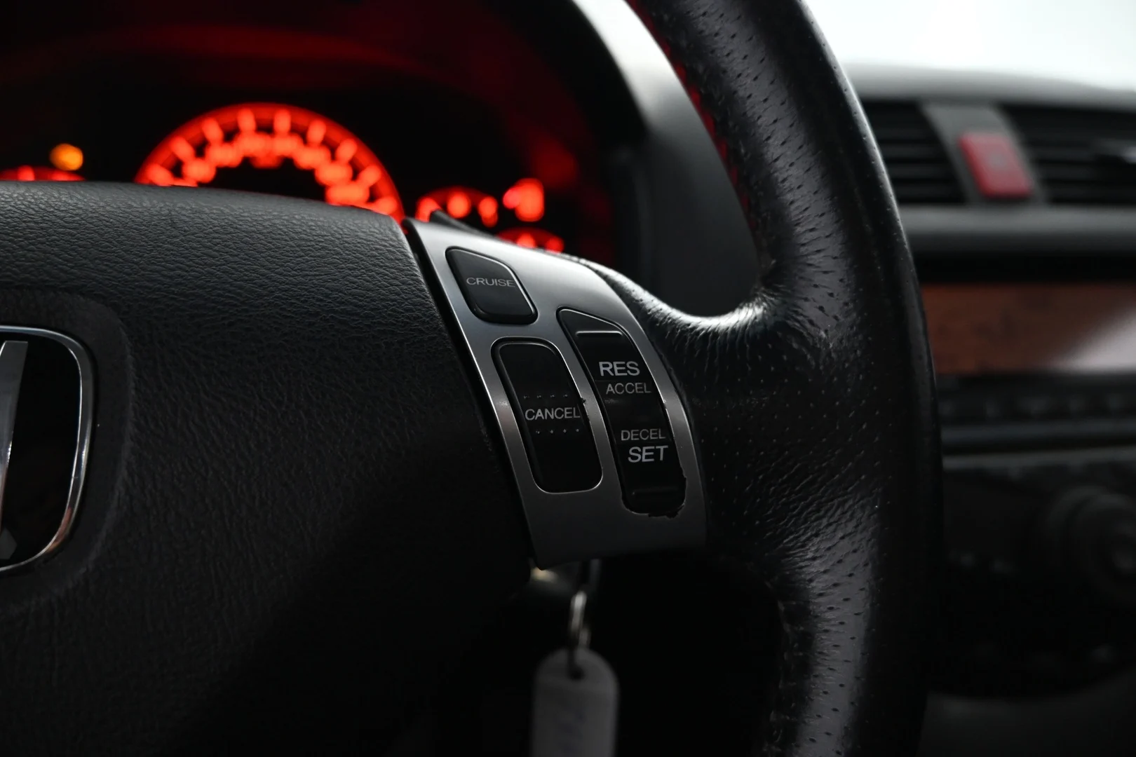 Car Image - 24c8sv75zJDgrGR82ZxrRT