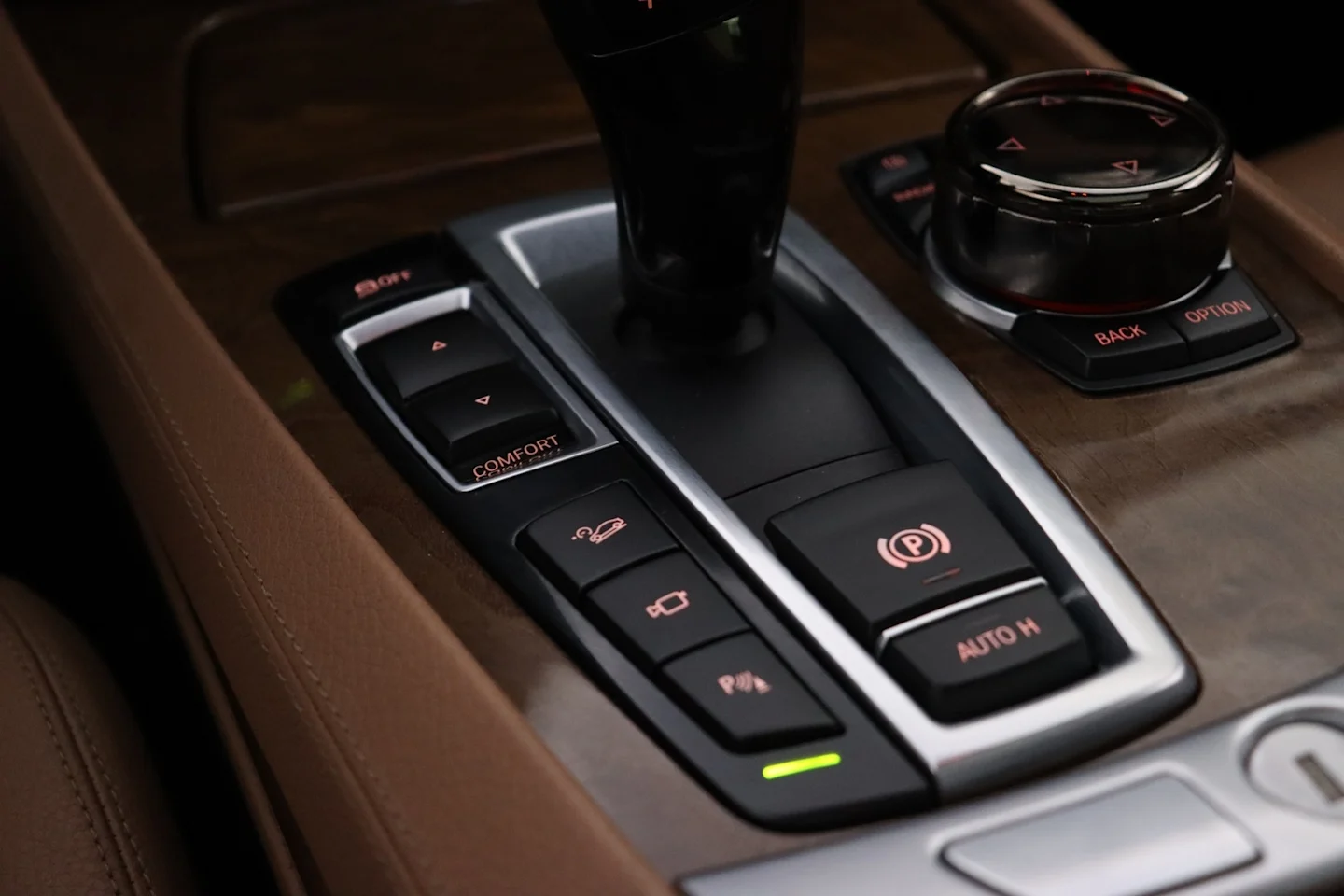 Car Image - 5ZT3rIuMtitdW9vHSu3vBo