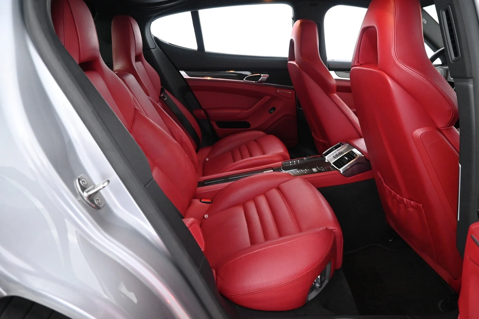 Car Image - Ds2sCAwNELaAGqCd0rPs5