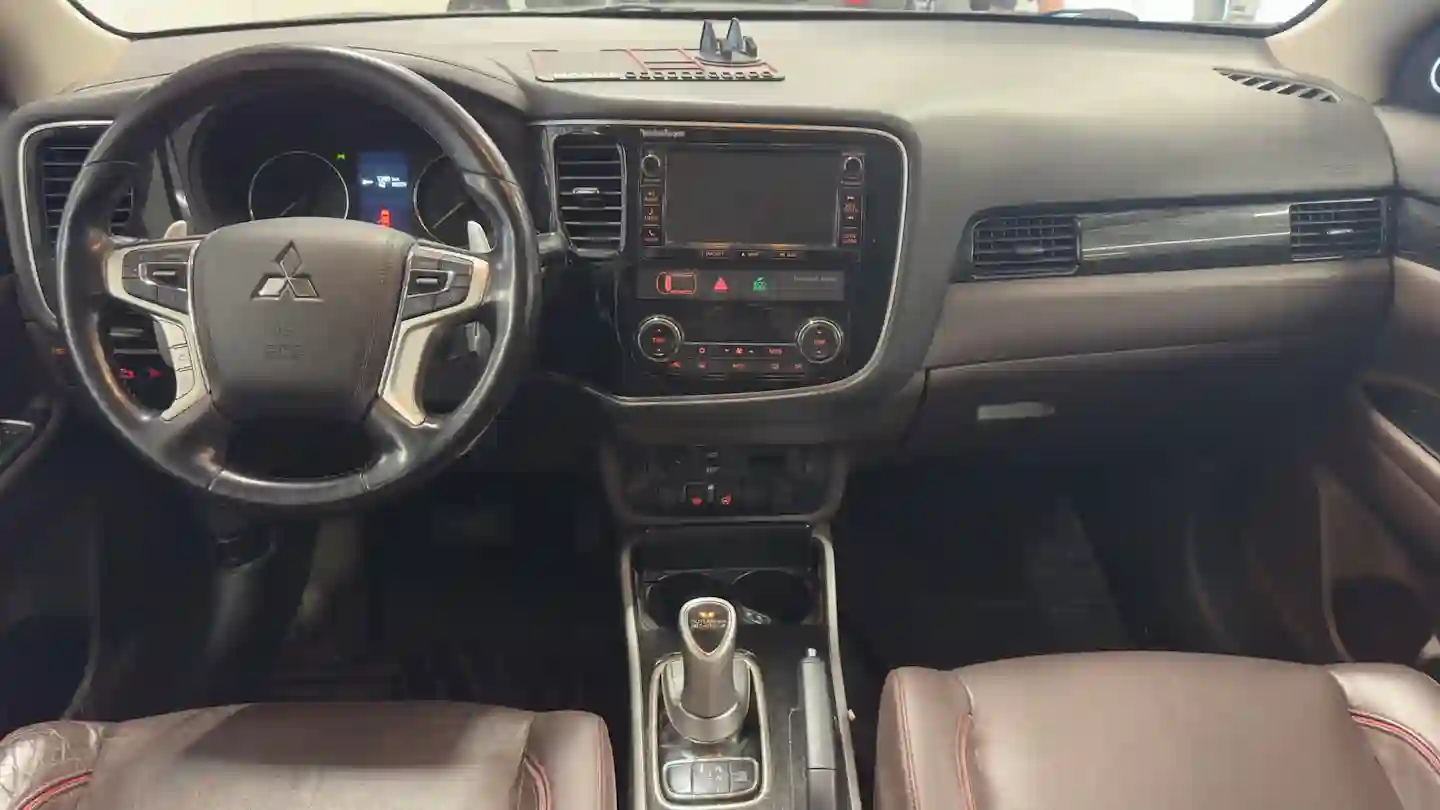 Car Image - 2al6FEdZ6H6WhMz0dQvOtM