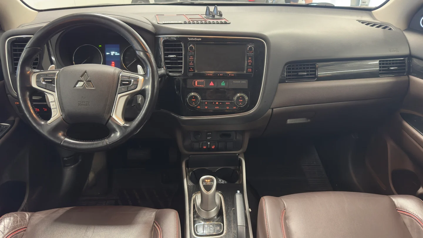 Car Image - 2al6FEdZ6H6WhMz0dQvOtM