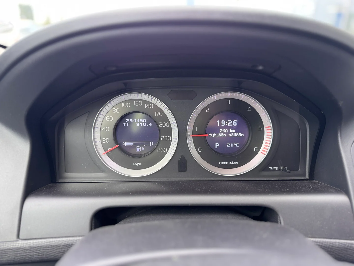Car Image - 1sR9VsU9wuwmbHFu972J8z