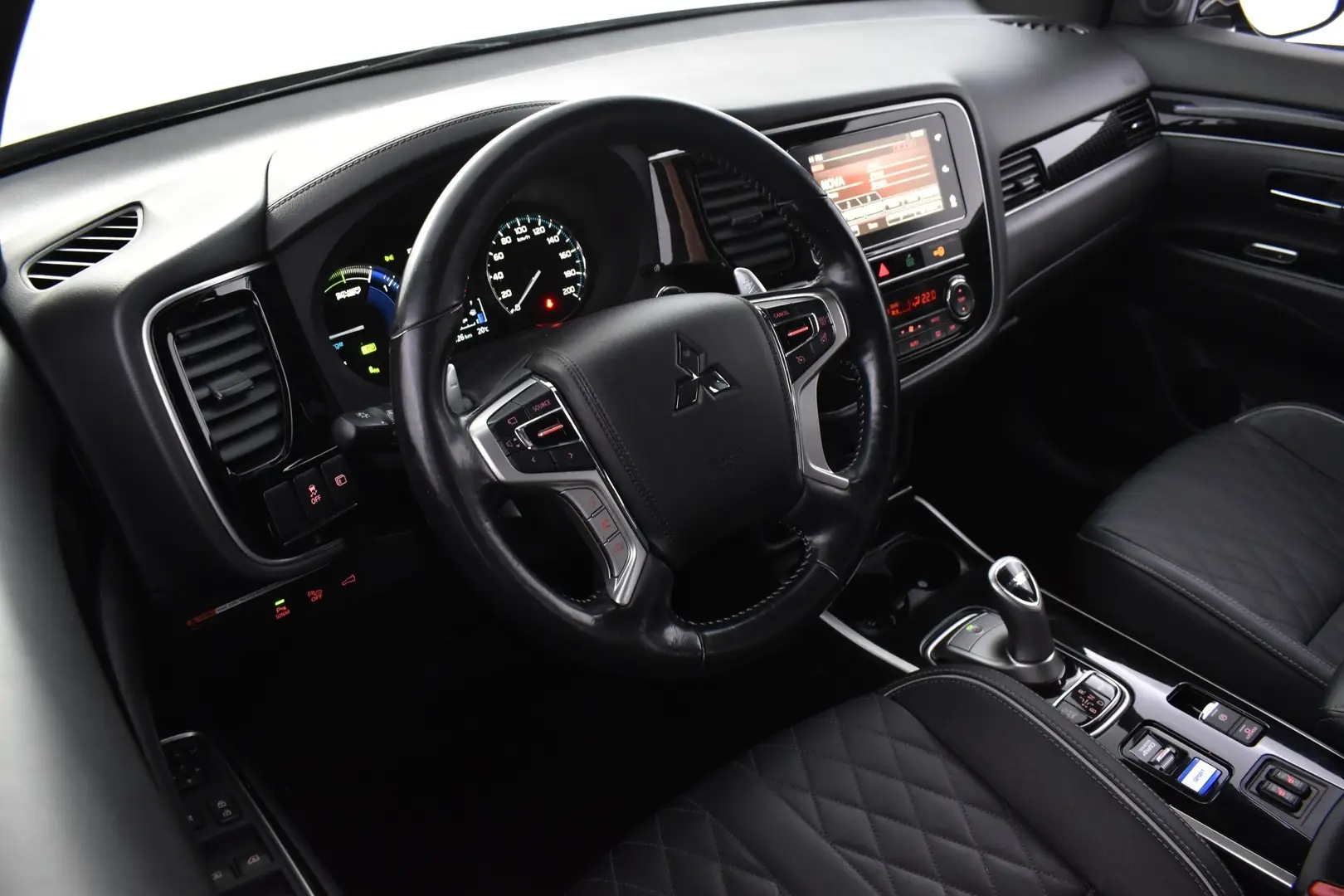 Car Image - 2b1e7xSCNIHoBlCJk9sUAz