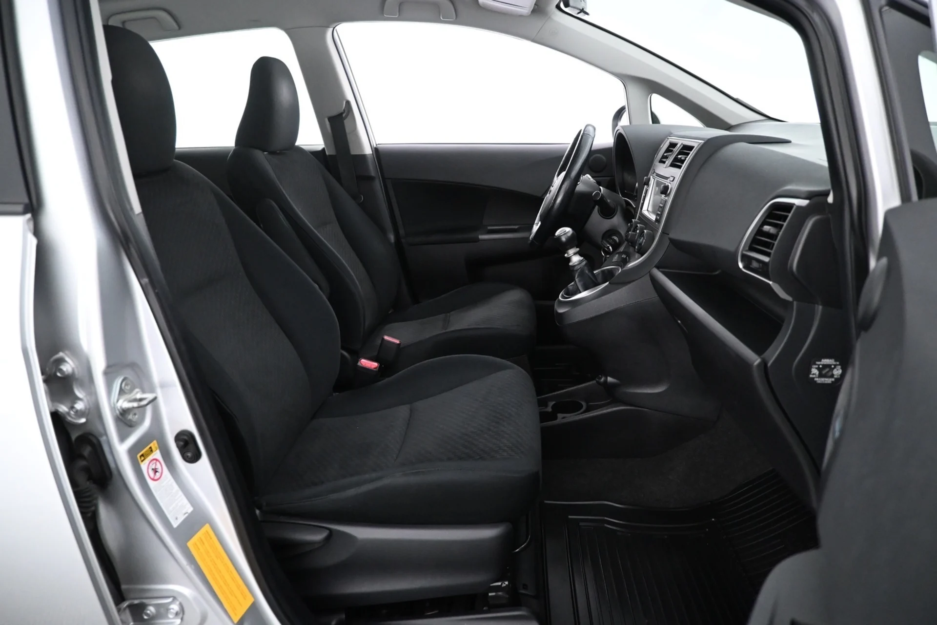 Car Image - 74bZVoHiOFJuo9sM7cgKbL