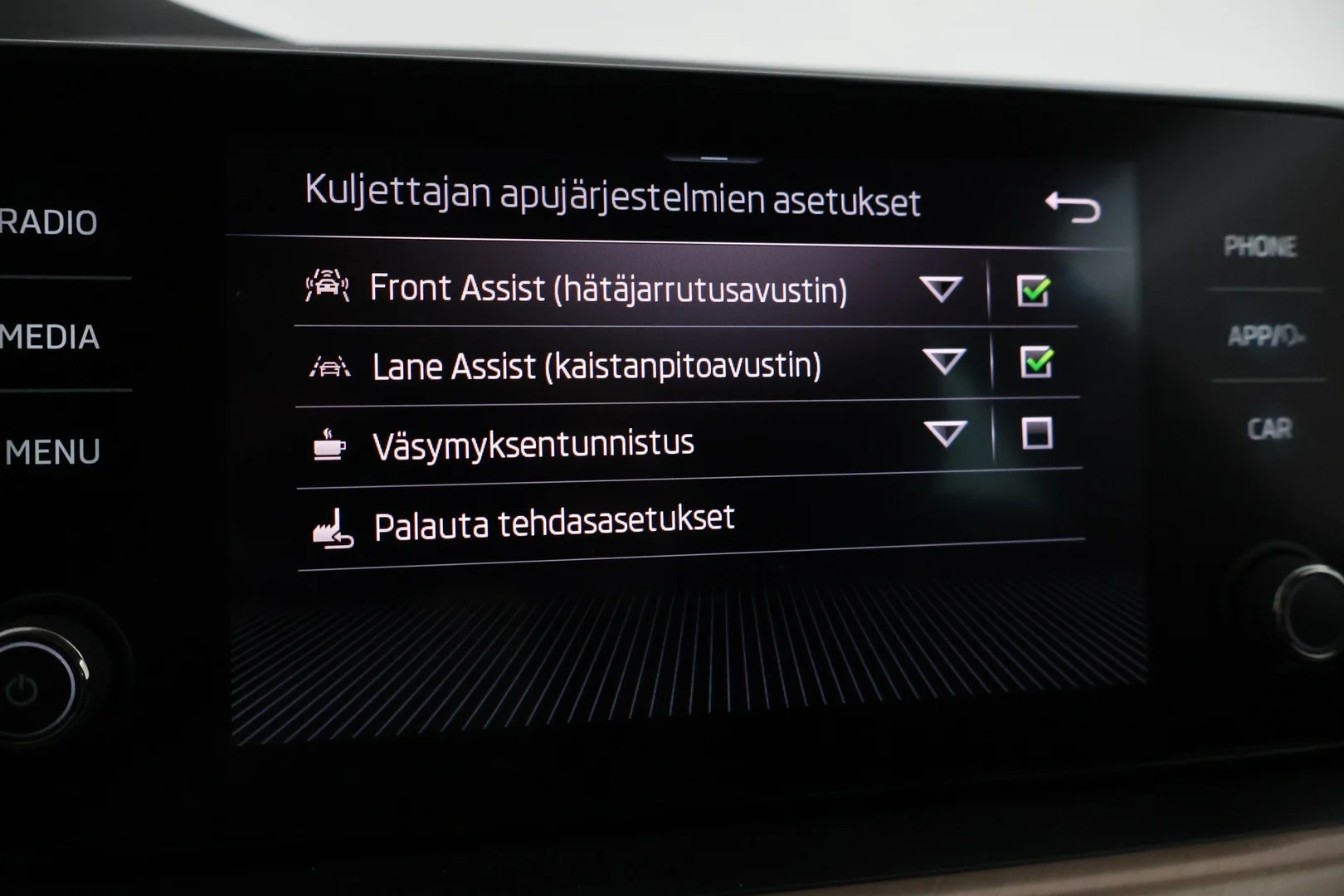 Car Image - 6mttwVXhi4mBDUwSyQsp4L