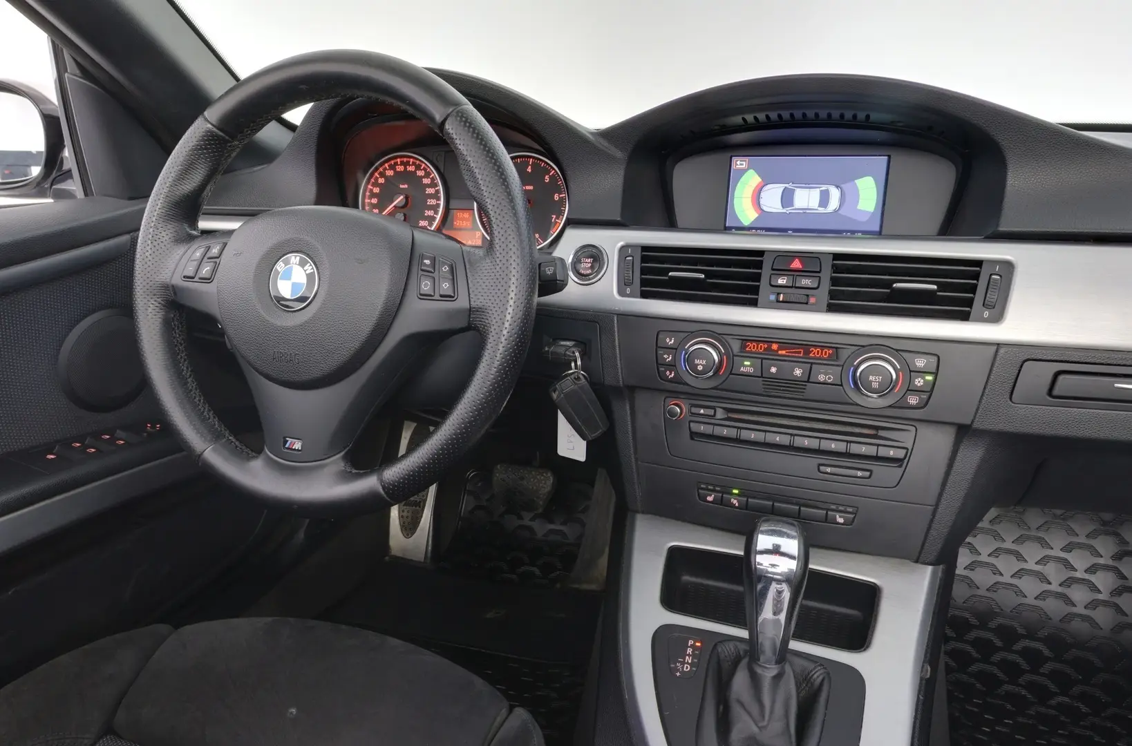 Car Image - 1IUsgvnkEdmSKwCKpUMlXd
