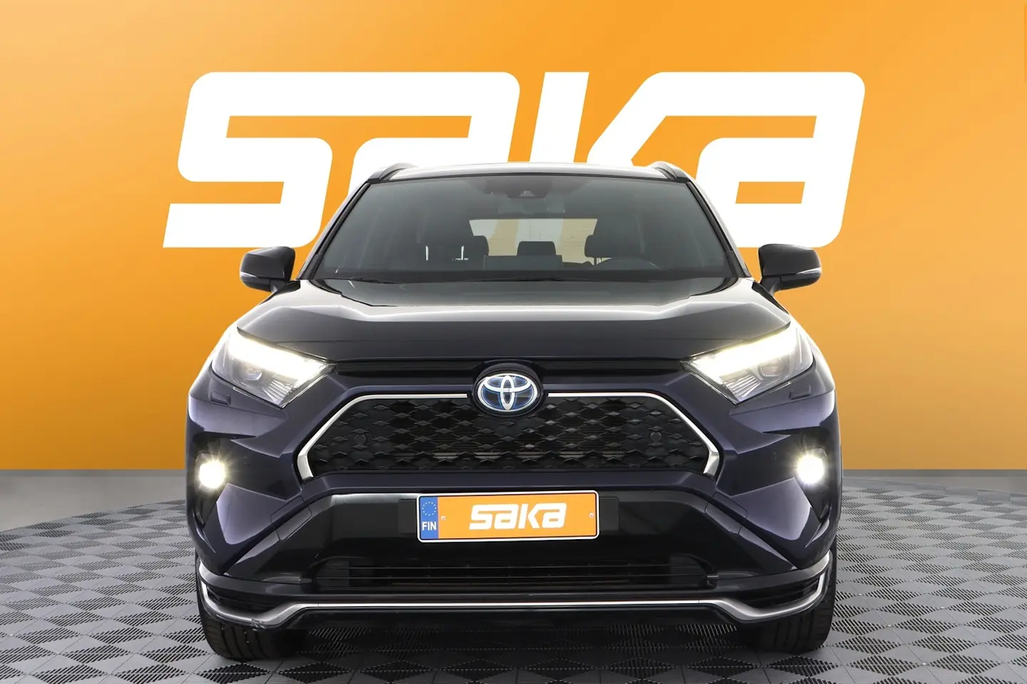 Car Image - 3EiiYGUp6XvJDncb9sjRMa
