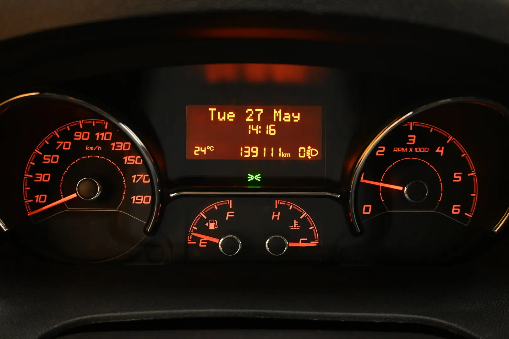Car Image - 6jAIzXq00DfMlUkCnuwb3I