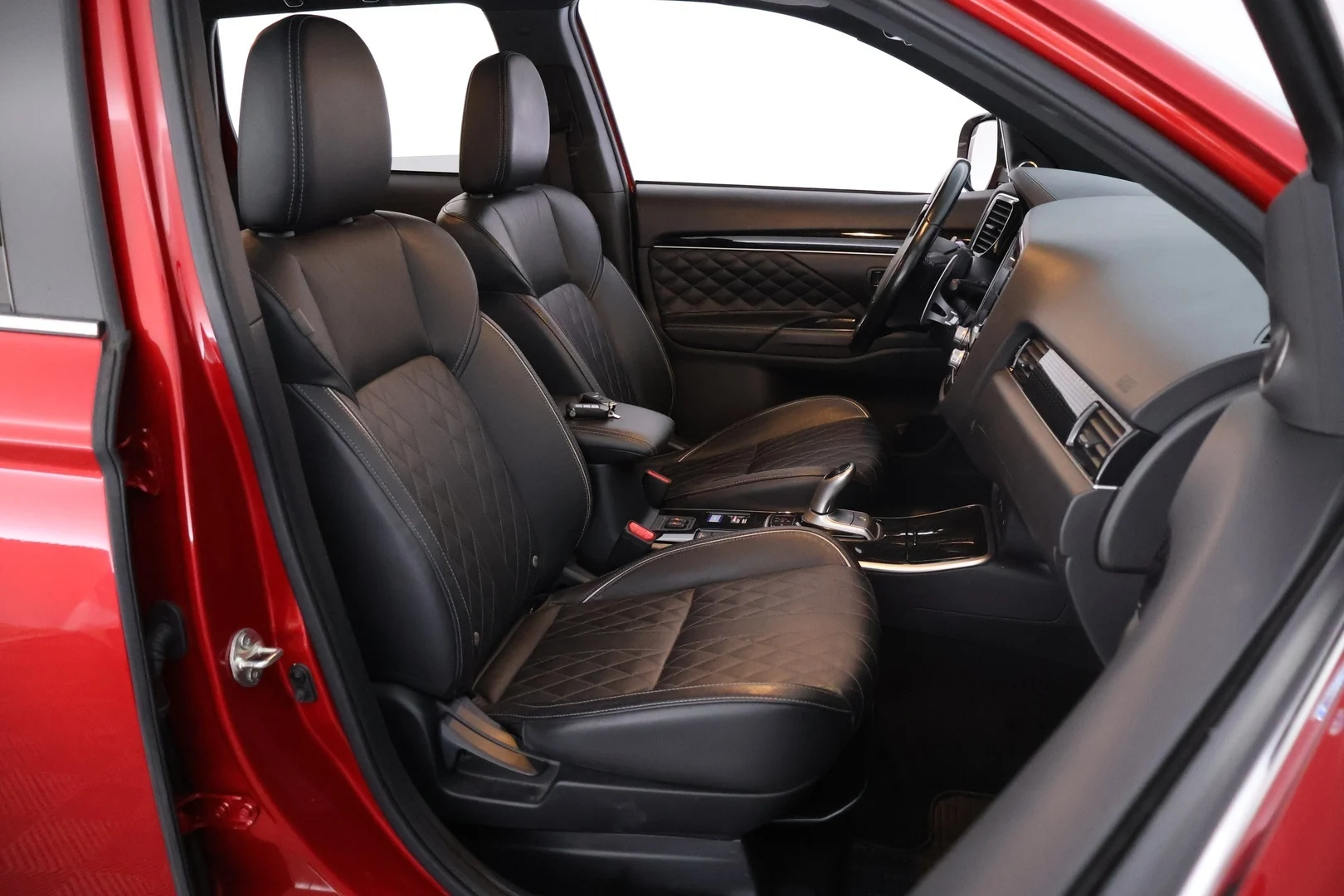 Car Image - 6URRSDrHcwxymdVMt4LRqa