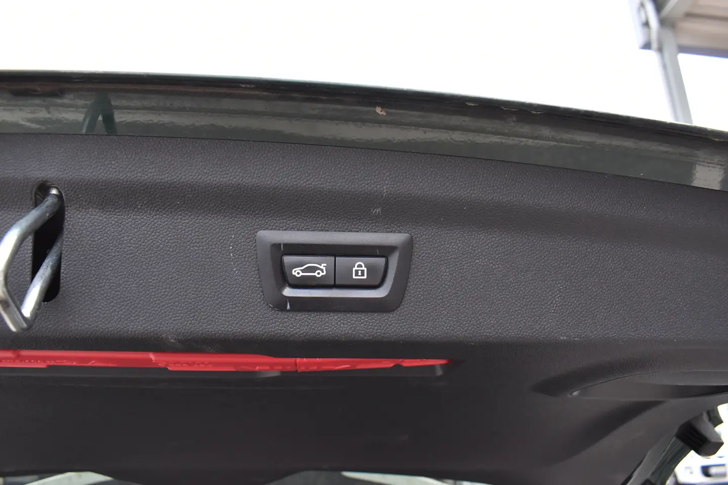 Car Image - 6da26LLYS5MV2oKUA1M9aV