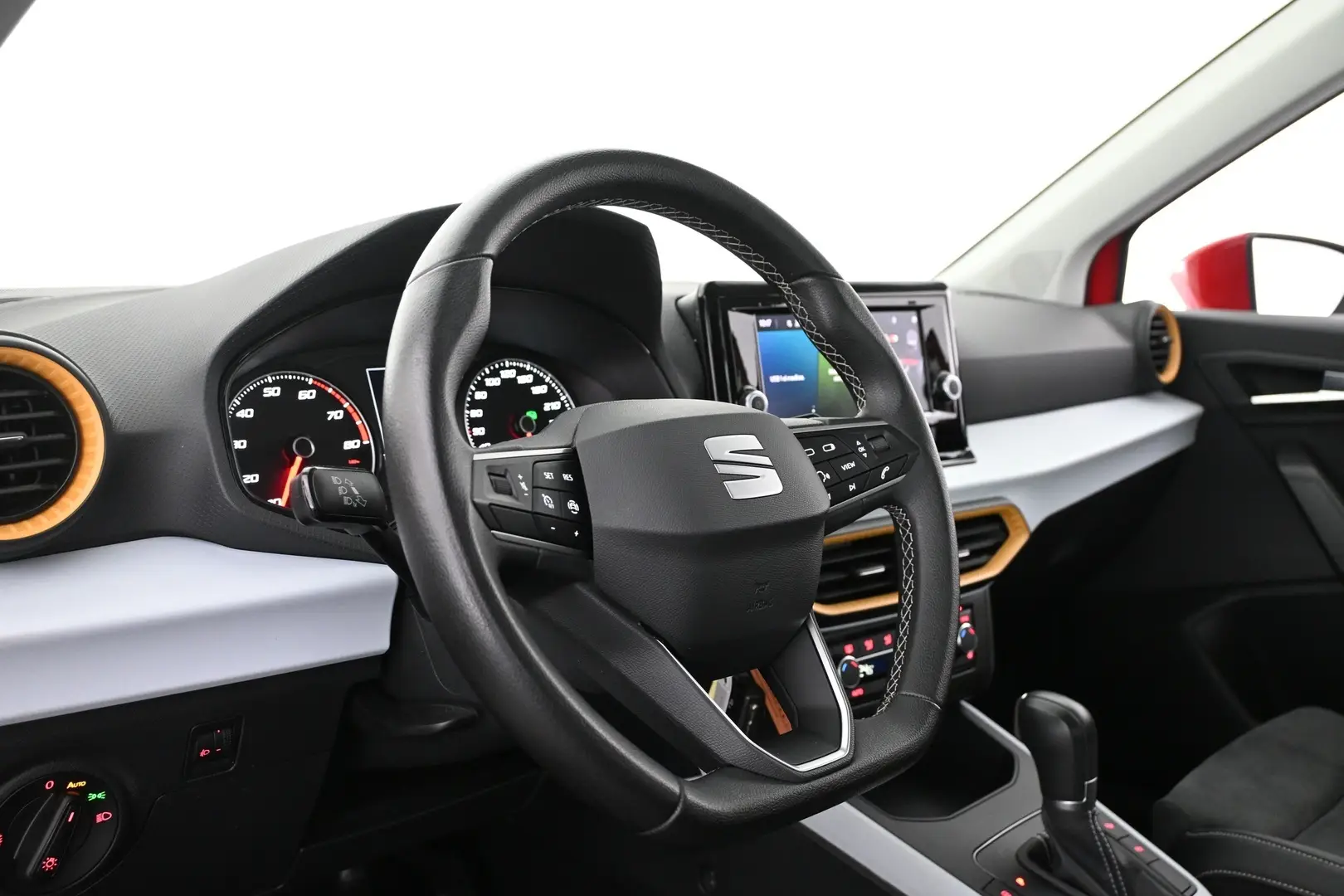 Car Image - YJHhxhOAwgnxXOTw4169y
