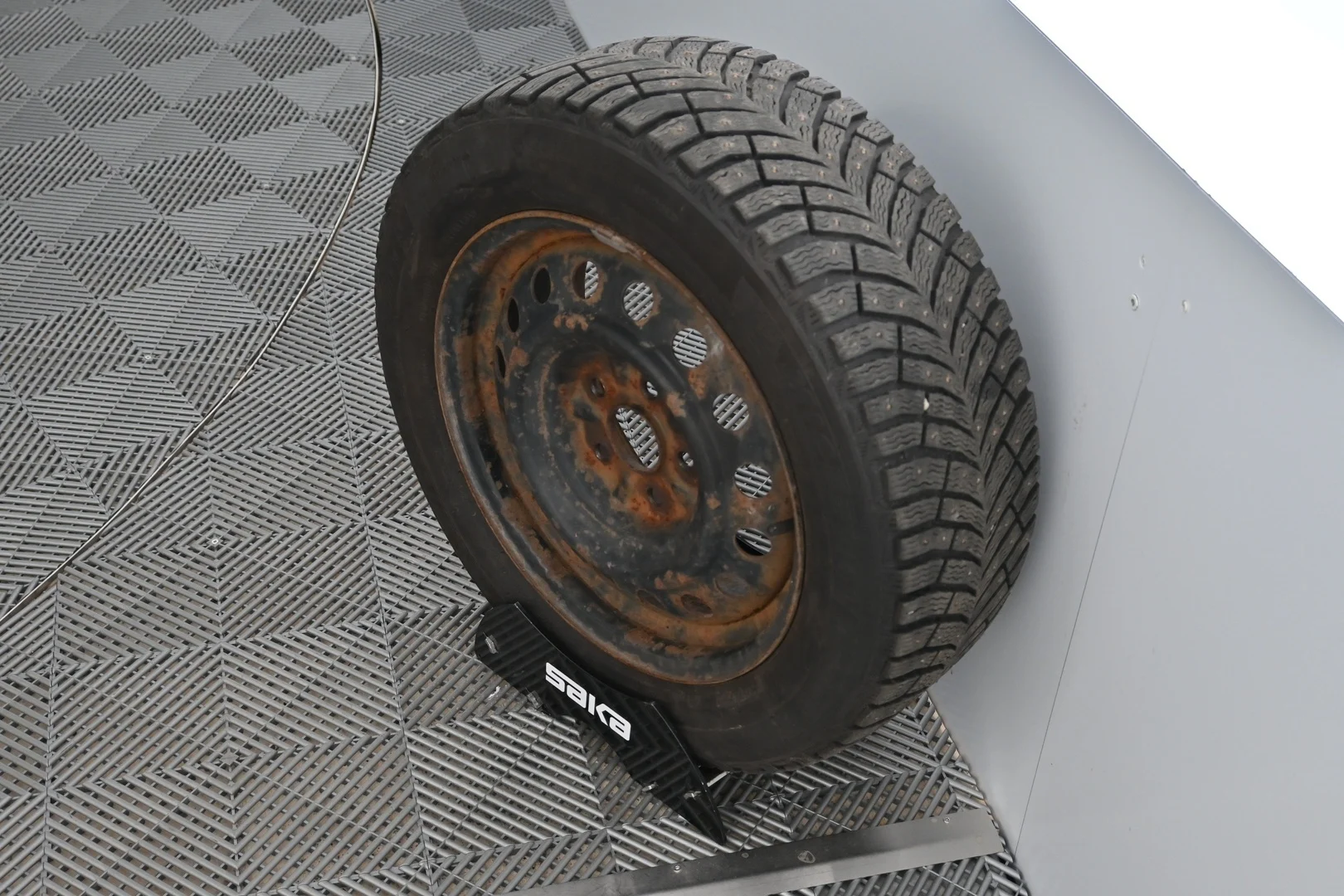 Car Image - 33S9LXYVfcggn4RTO0DTy