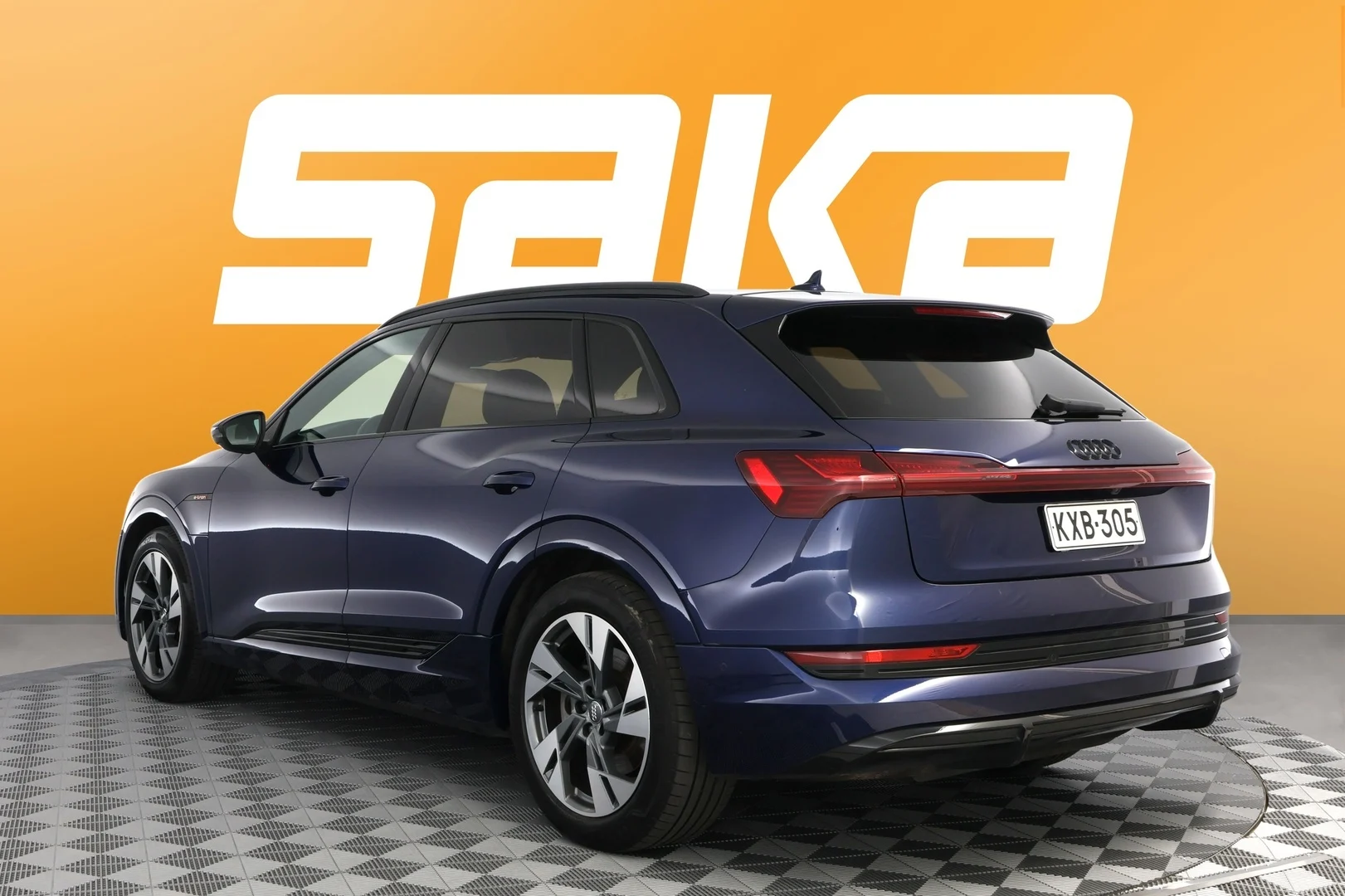 Car Image - 6ugXLCXdl5sfHLJXHmnD7C