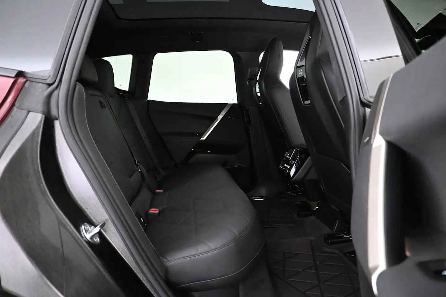 Car Image - 2IIB5GJQxsXedYSs4YZgZT