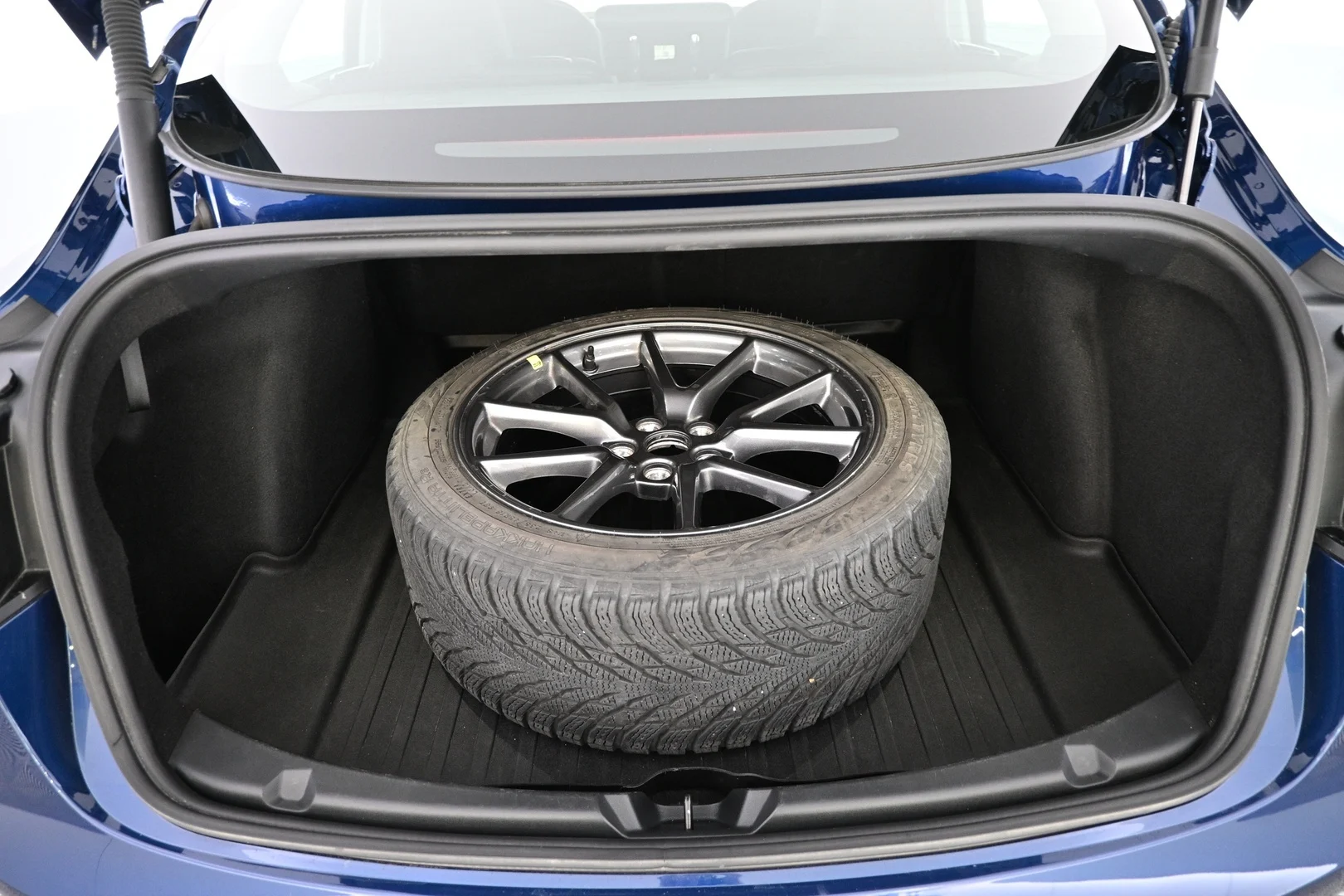 Car Image - 6KFrTvMiPNQIE3udR5bzGI