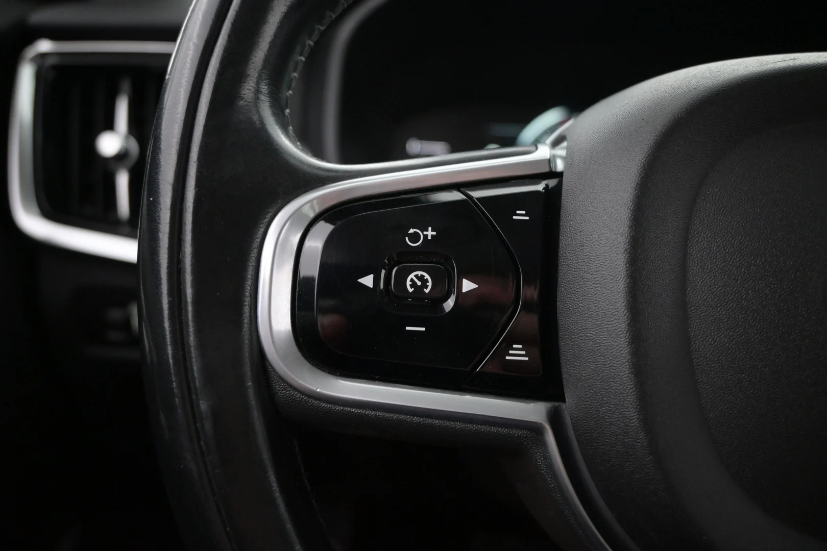 Car Image - 1p98OeDyurrh2rqv1eq84L