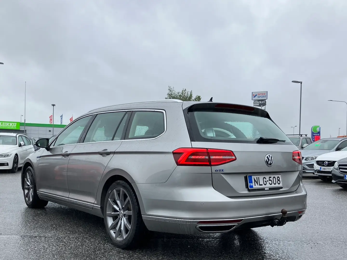 Car Image - 6UymqhRLZN33jf3ADelP8n
