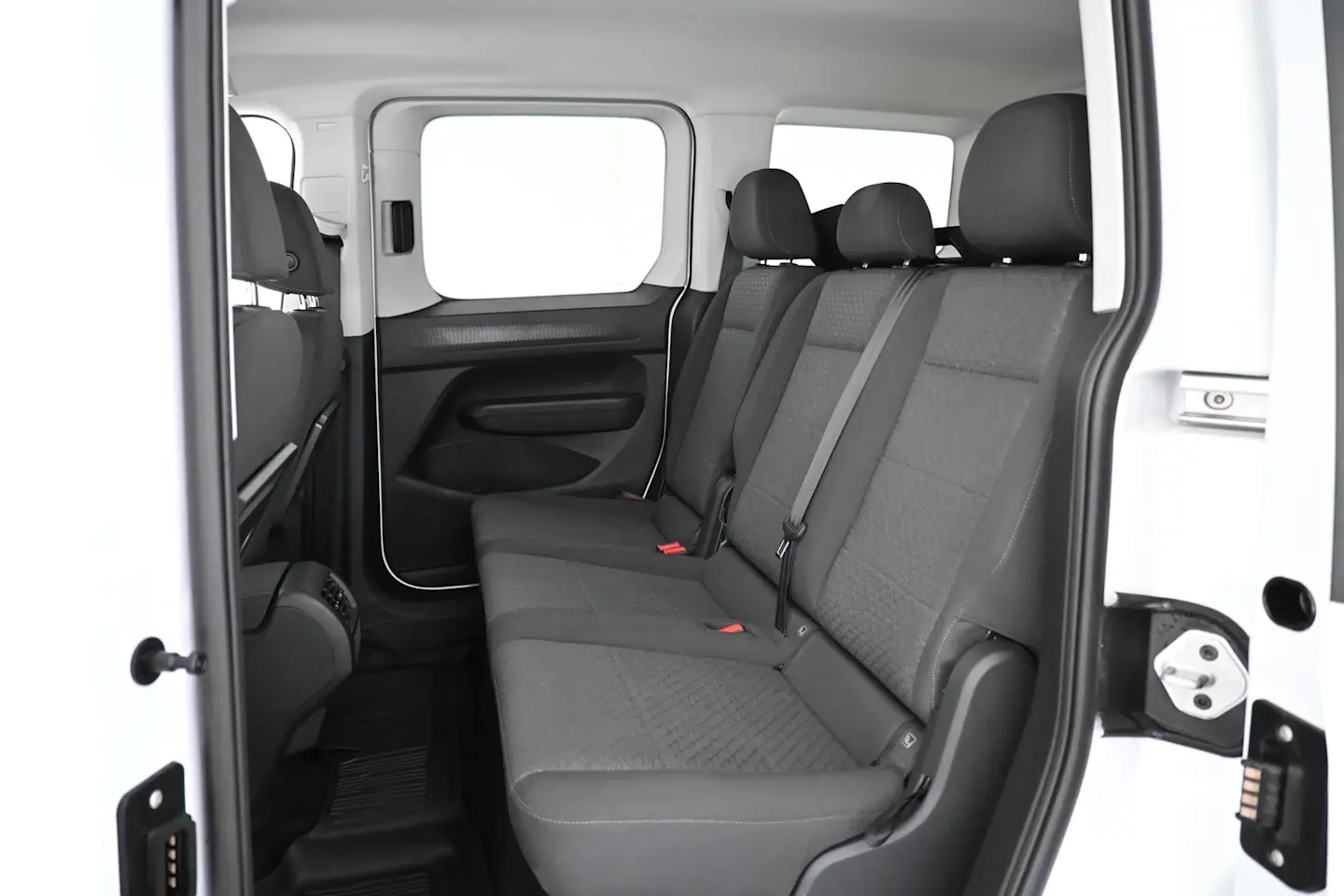 Car Image - 3lIQZxfwRv0O64SxRfnlgn