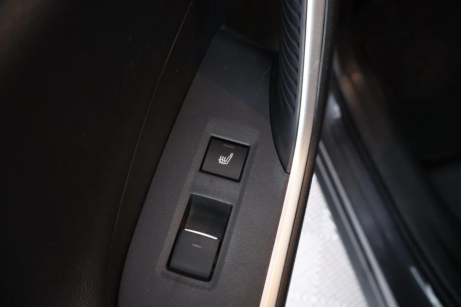 Car Image - 3iFoBZbzWo5nheS2Wk9hLt