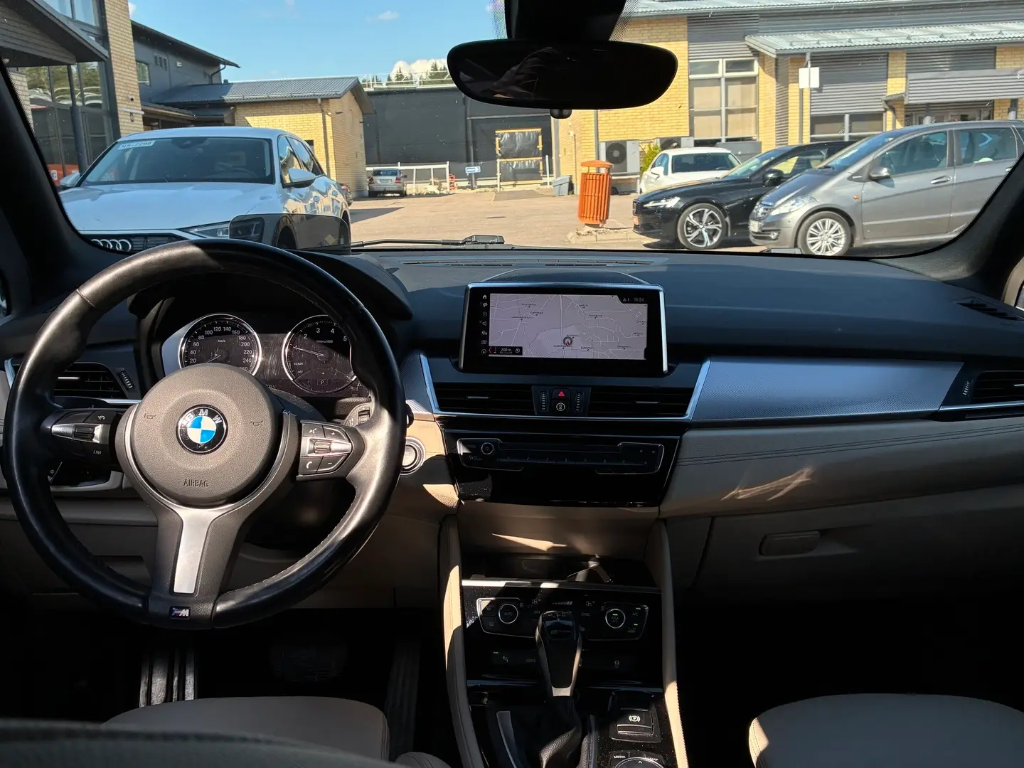 Car Image - 3ynqfIK9fAe19cQ4DCNxa3