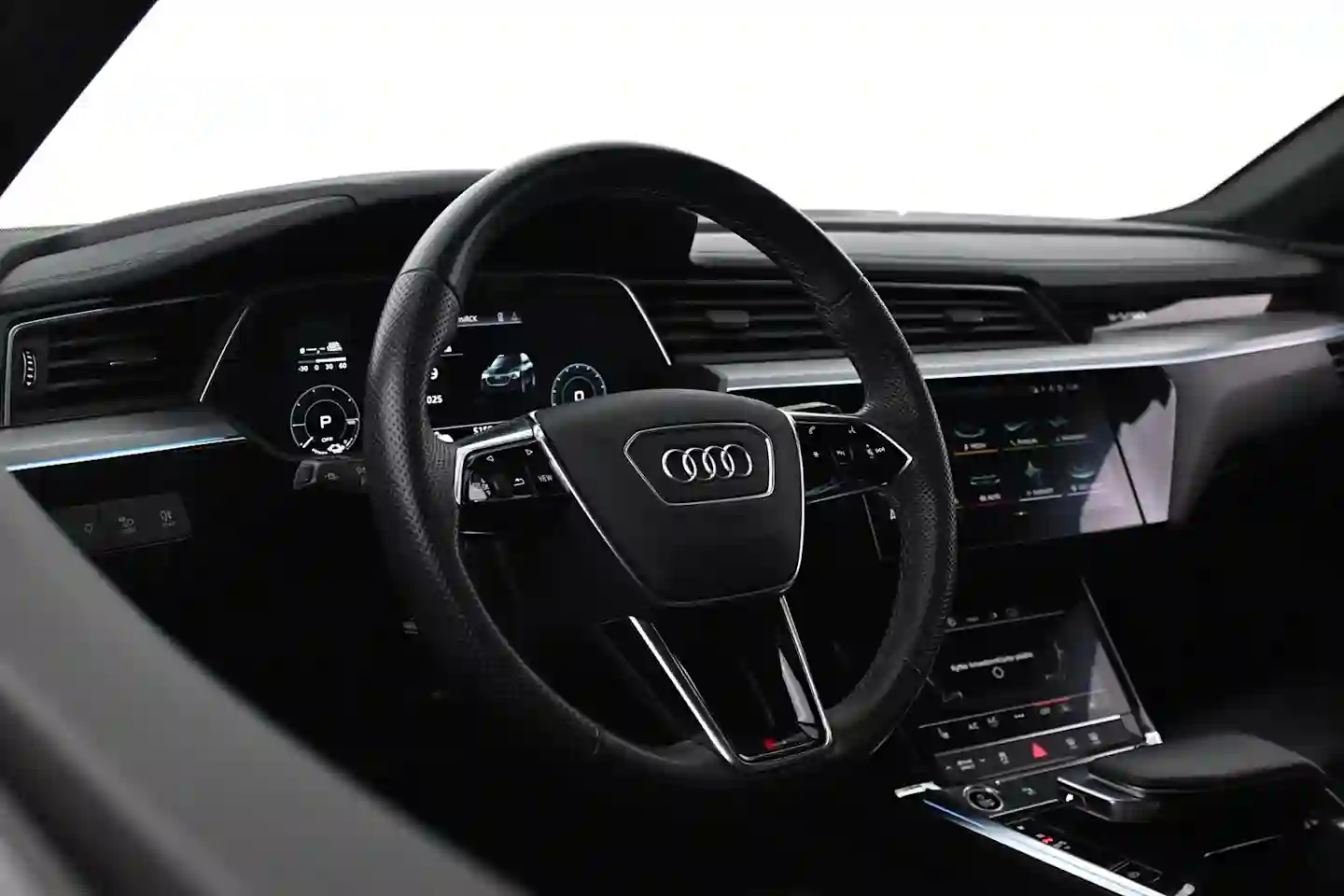 Car Image - 13qKRl2OPLxgjSBJBgMV9z