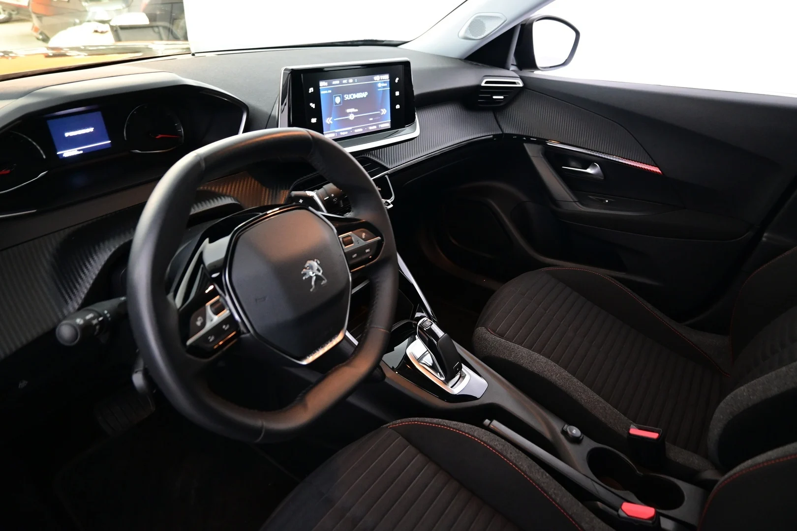 Car Image - 4J8dmckmn9O4xJlWrgYFAQ