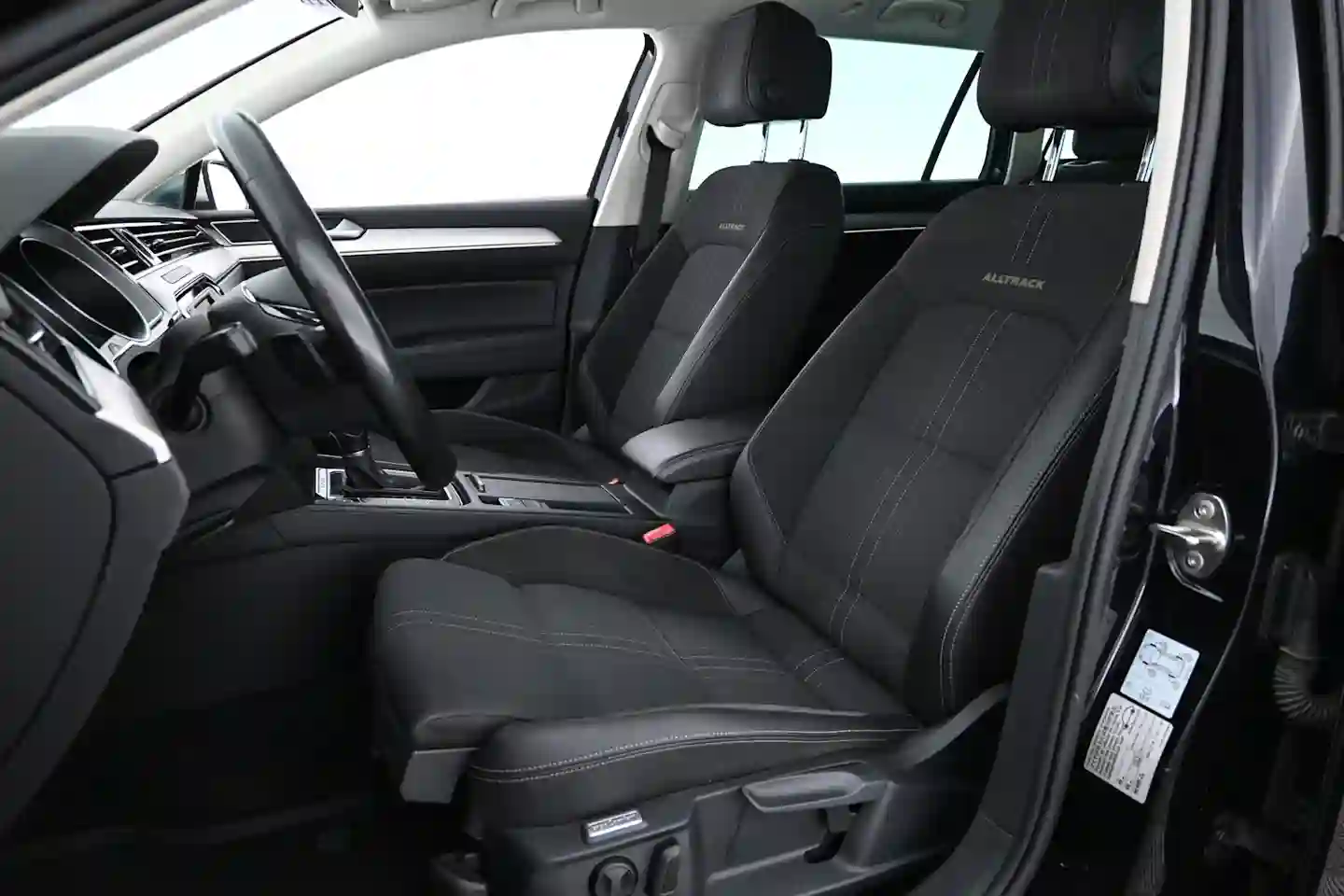 Car Image - 6FQ8JlNdHZYcGauotwxvni