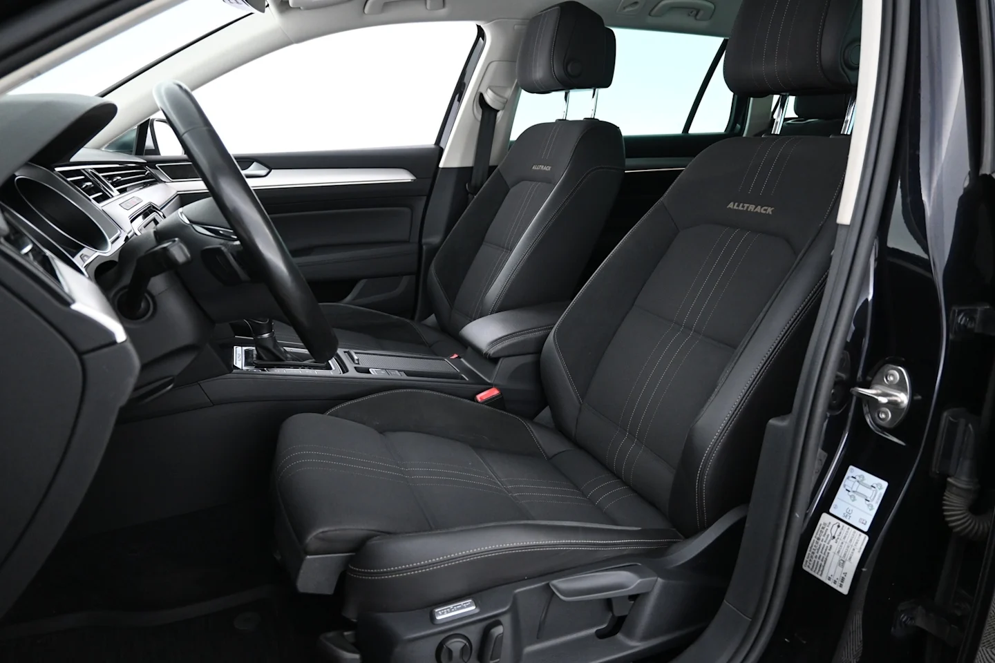 Car Image - 6FQ8JlNdHZYcGauotwxvni