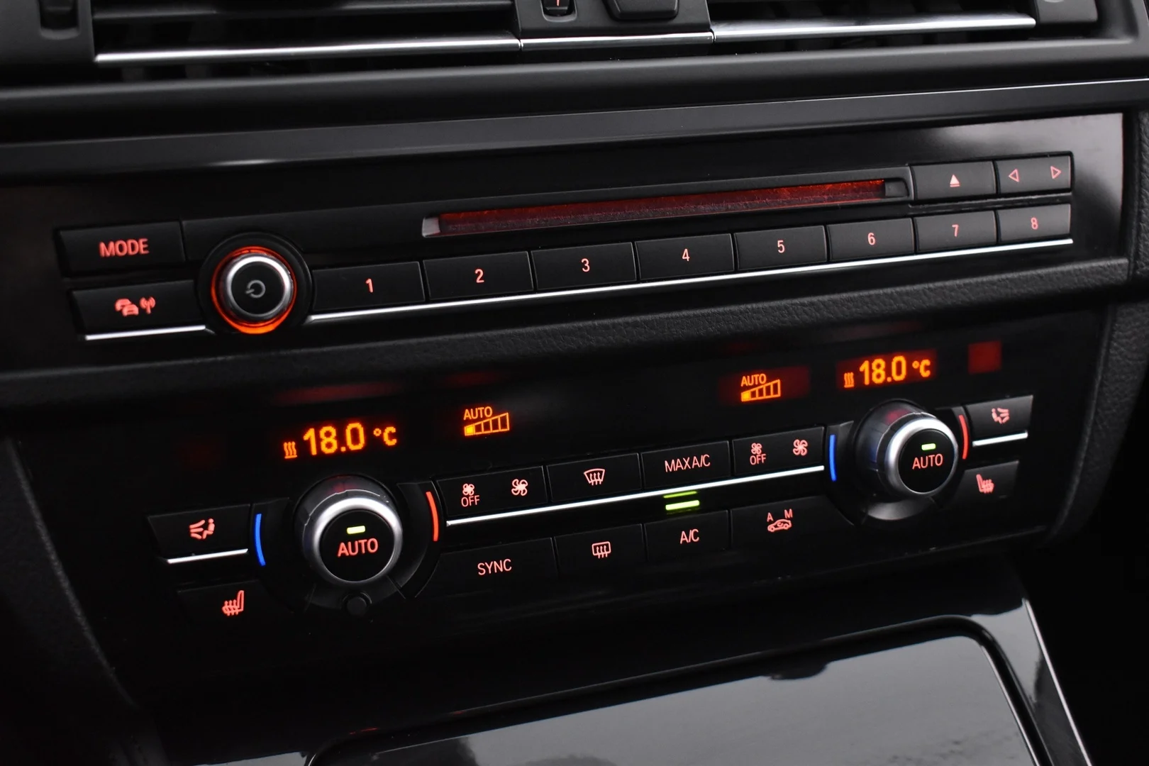 Car Image - 5uBizTbCeM5XzR7pkp2aJl