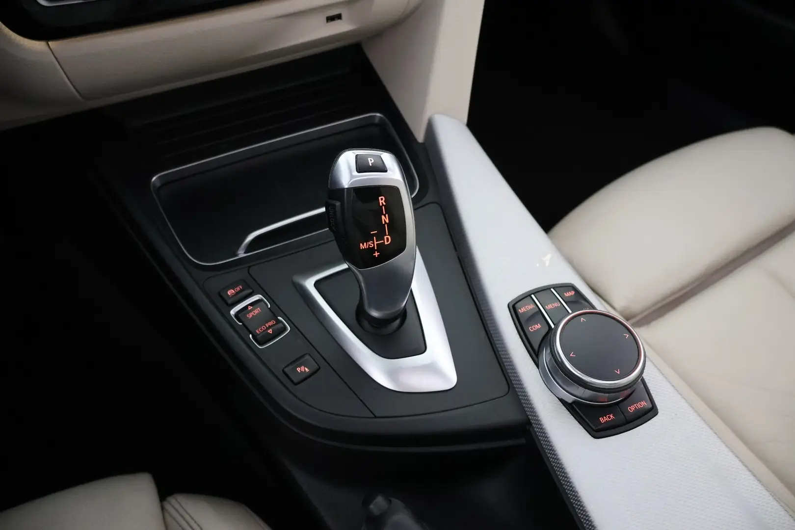 Car Image - 3AfkQxOG9drWKz7HgTwfMq