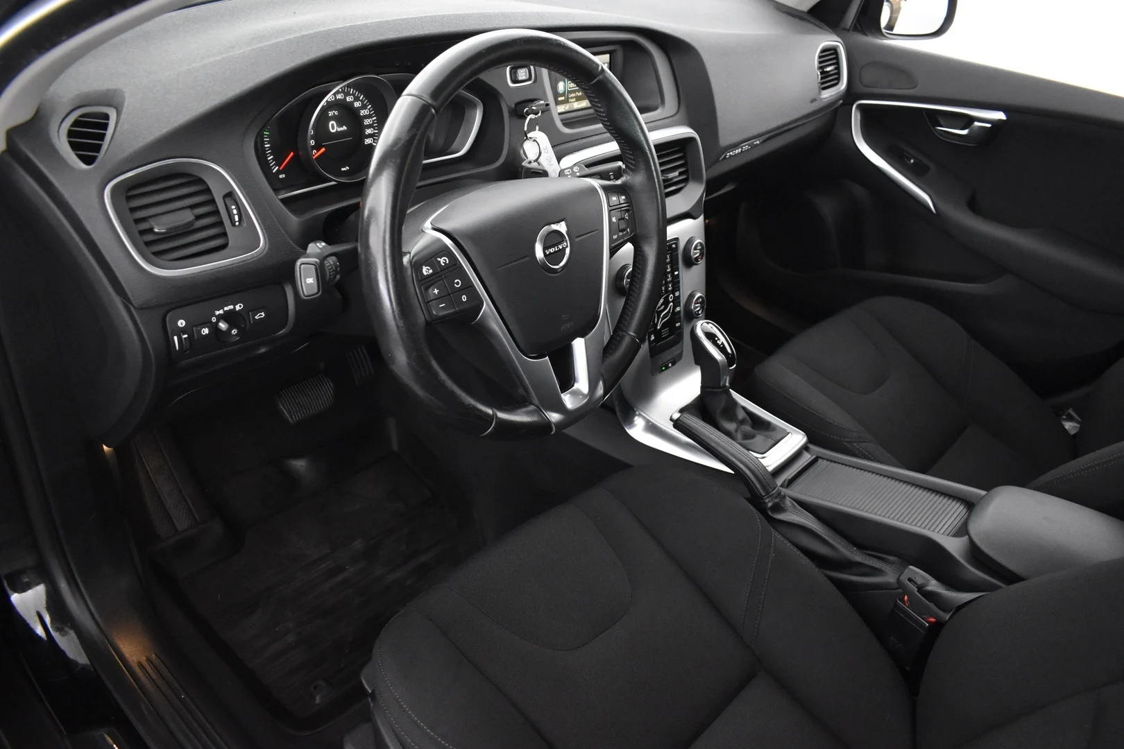 Car Image - 2HrBfaRg4gGGvfdtc3GHOh