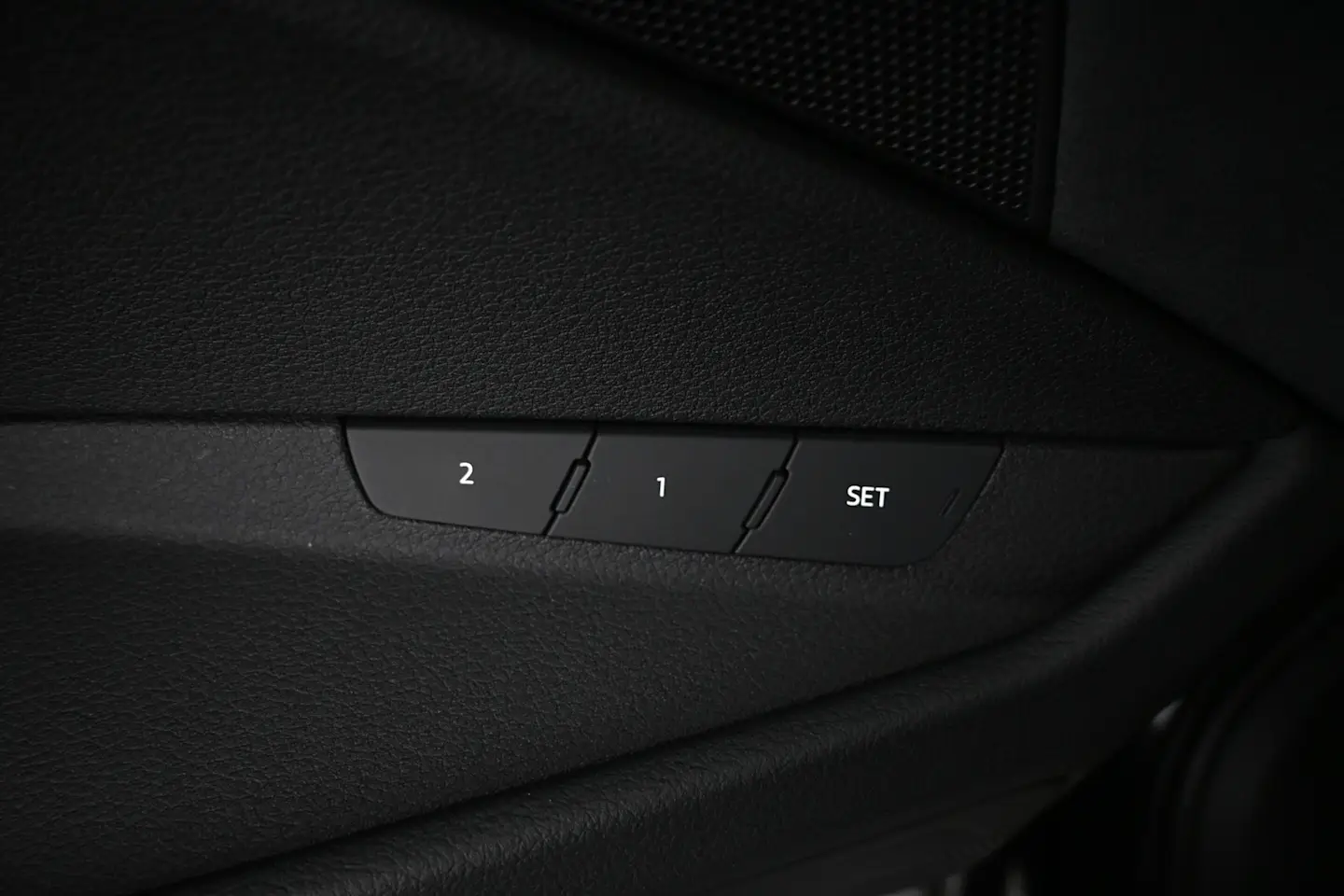 Car Image - 5u9TJip5Nrf9AxCPCv25G9