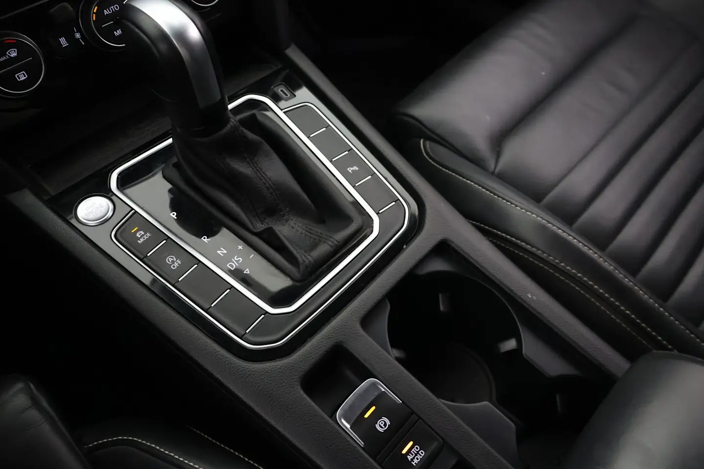Car Image - 5E5lq648n4pISDLD0Ks7rV