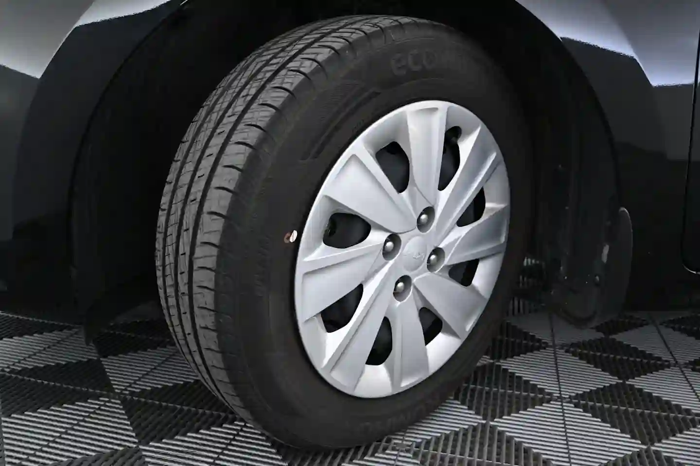 Car Image - 49x0Qn2FvZMzfIWeFQ2OZ4