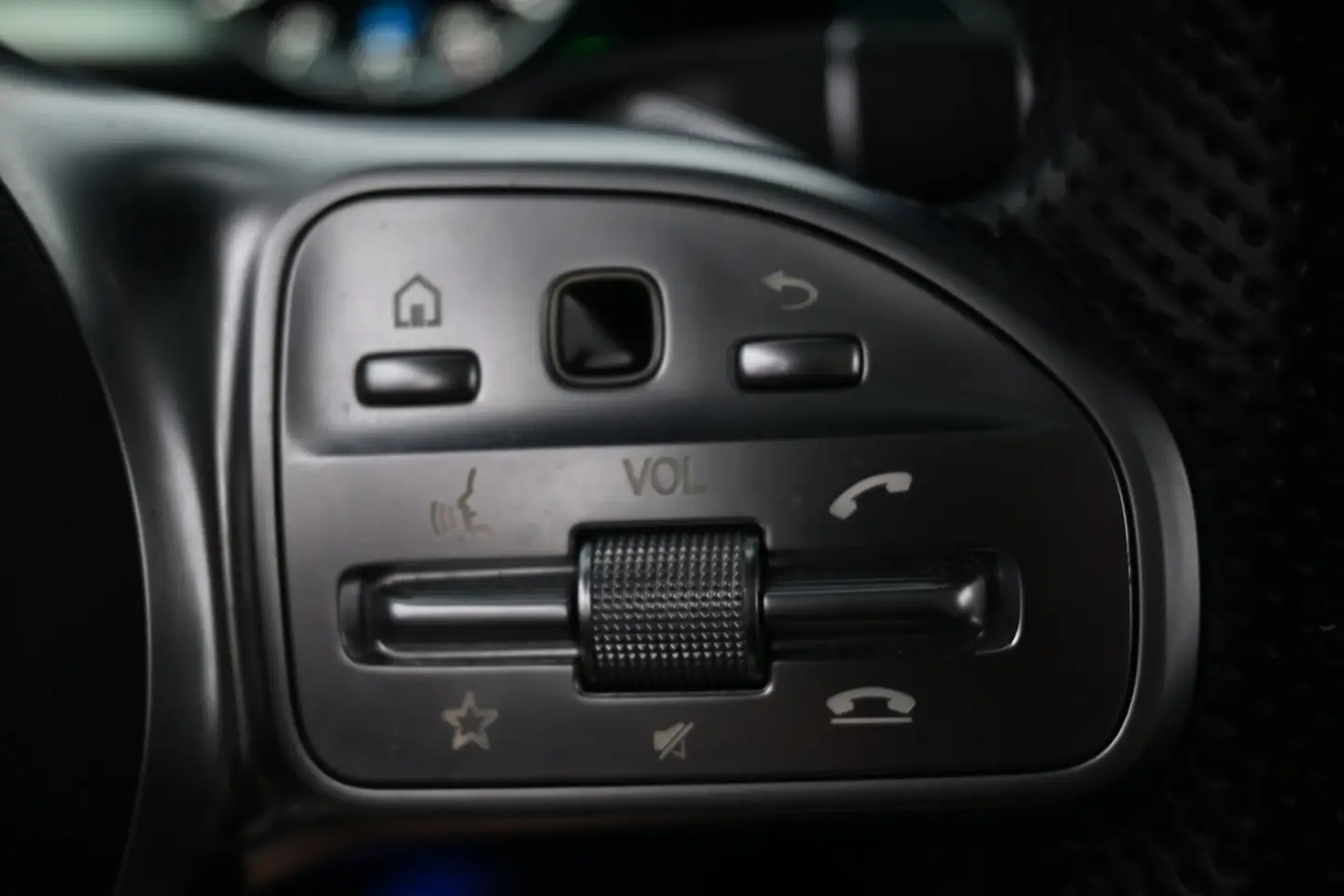 Car Image - 5xb3KgGUHj3ja8LA2WxL83