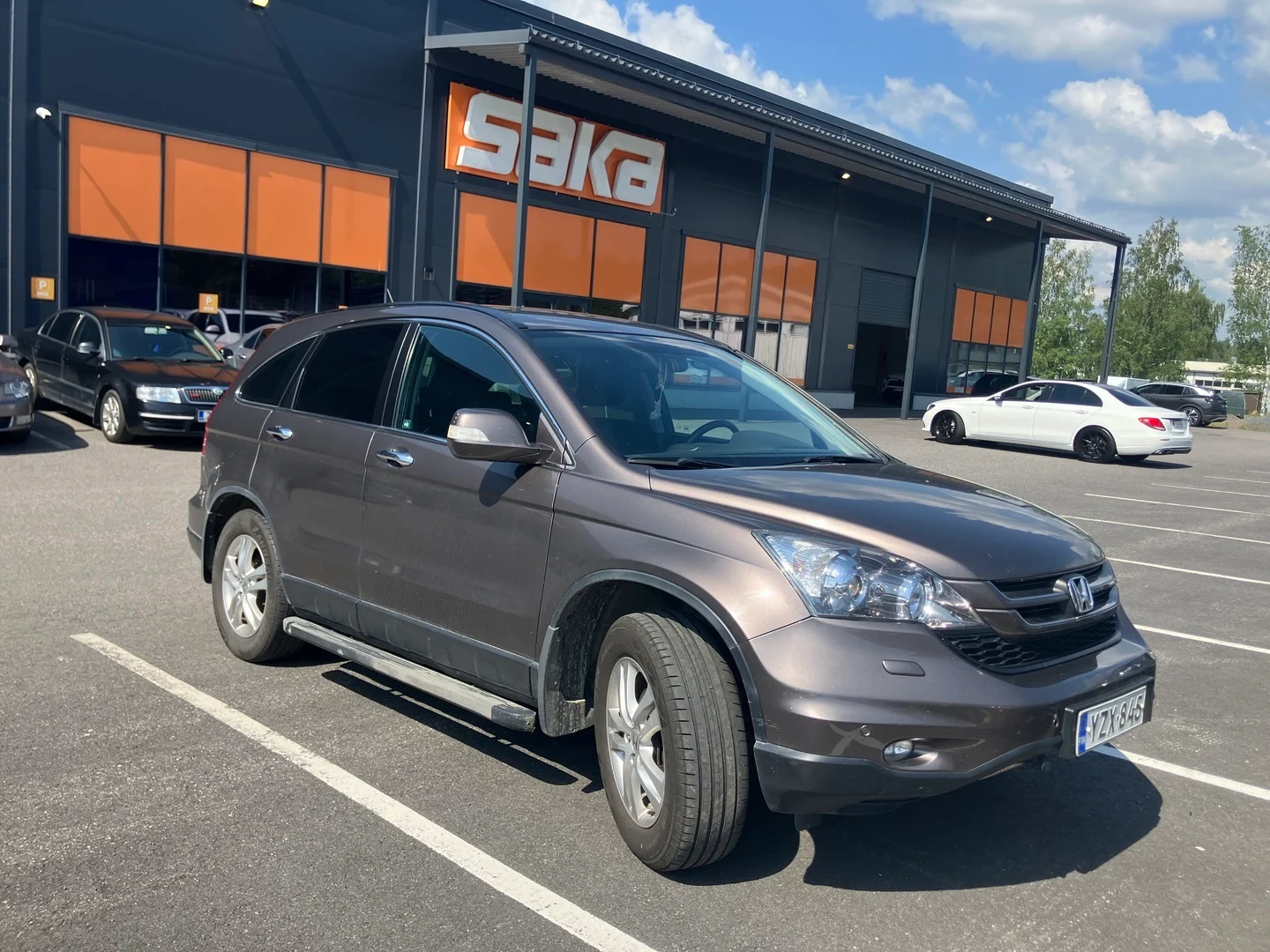 Car Image - 6eb9MIPrThN3MKyGdb0uZp