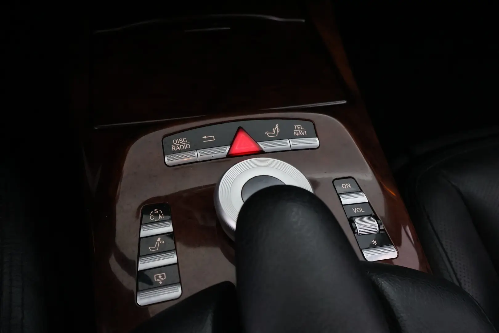 Car Image - dd6BBfFNNIZmIHv81WxM7