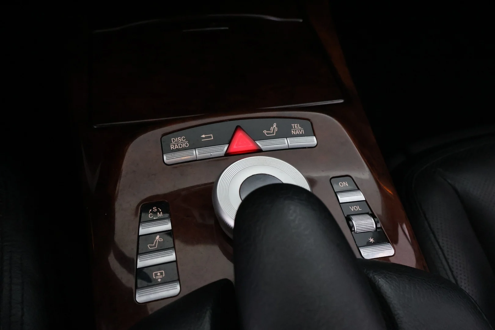 Car Image - dd6BBfFNNIZmIHv81WxM7