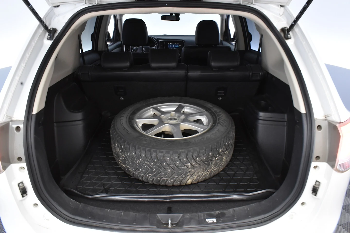 Car Image - 0PCc2iXFxcetkcuEr3Wvx