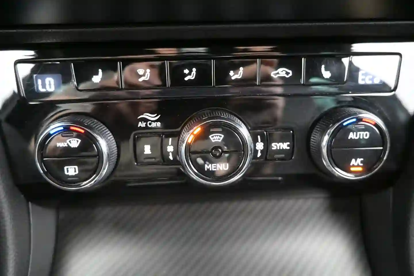 Car Image - 5P0LnYXkrEtlGct9WYMtRX