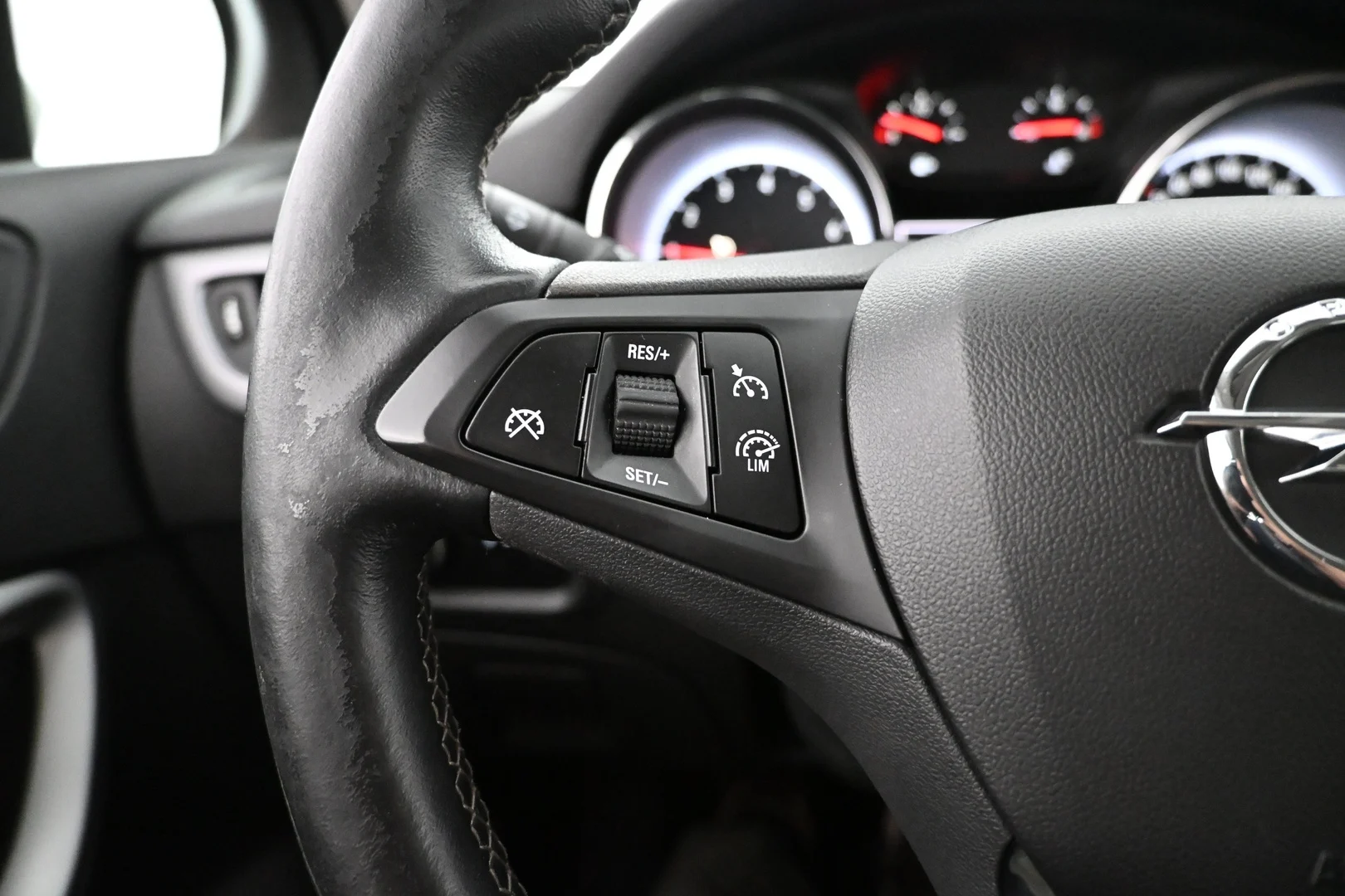 Car Image - 1Ms6sJyti9zggp07ci7Mow