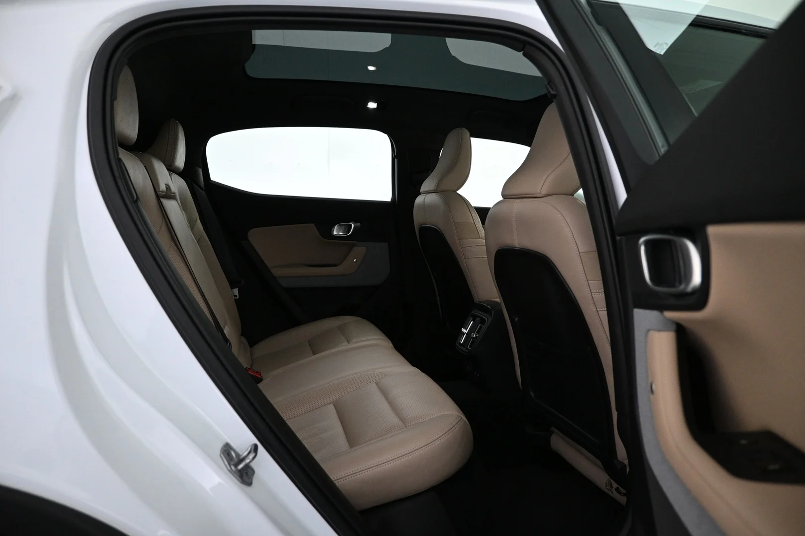Car Image - 6smSkwPZG0Uk9RfwOF06lB
