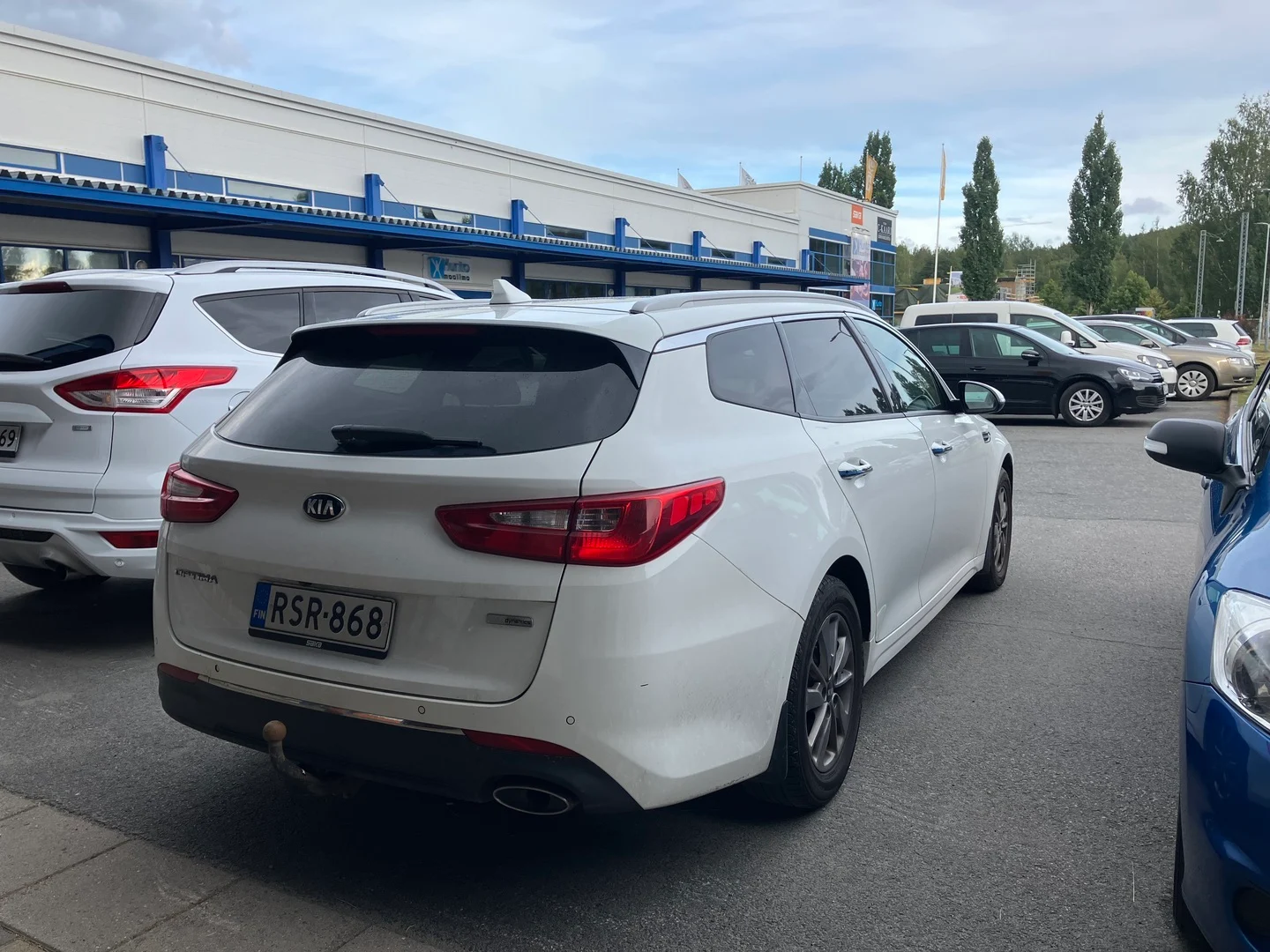 Car Image - 3R2h0G2VmqMF8VA1tszjGf