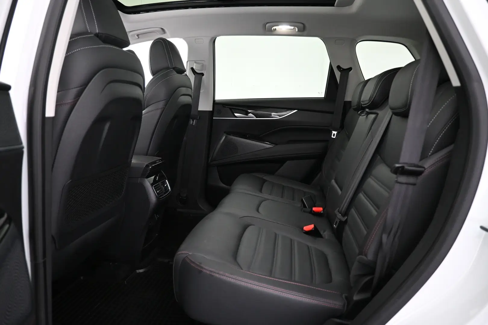 Car Image - 3WFJIC5CPGoAcO7fbf2gTN