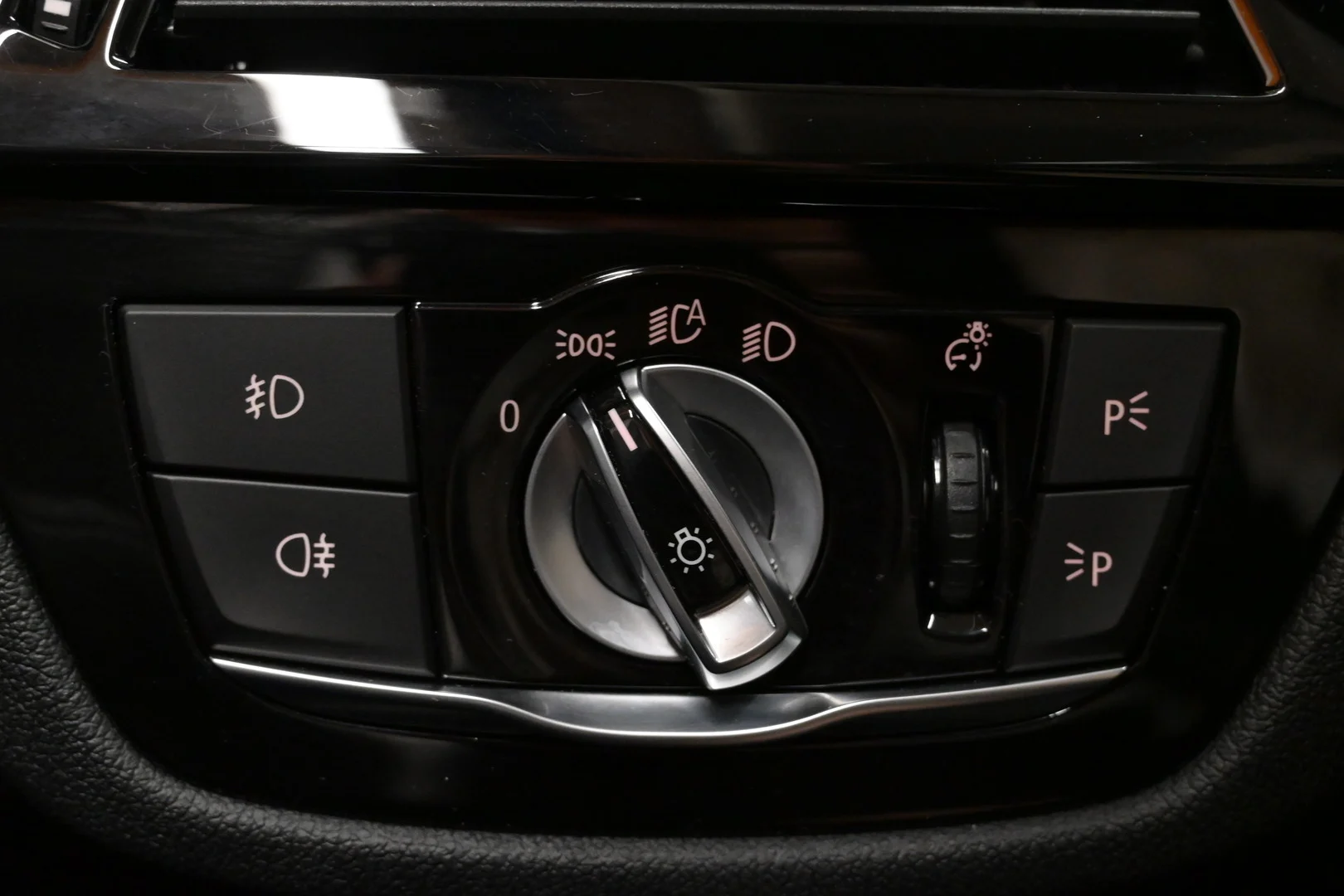 Car Image - Gf9VgdRJ48STAzgiwiKXp